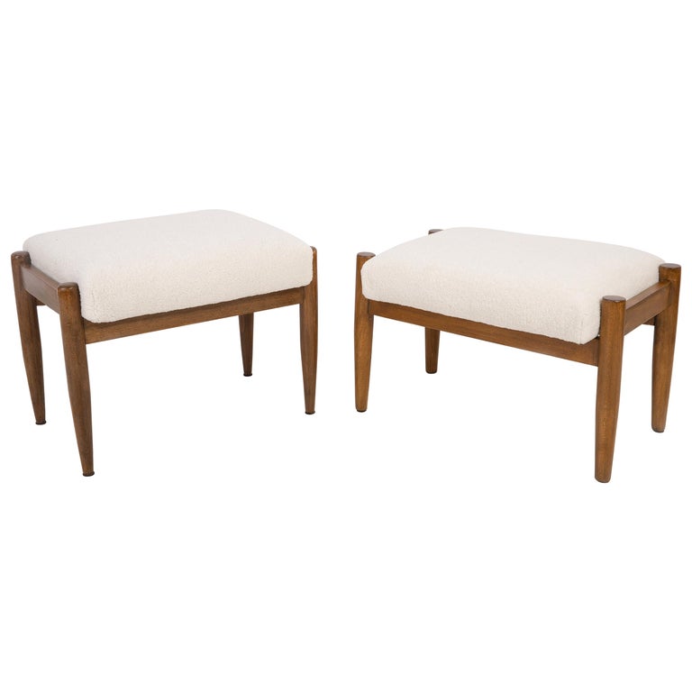 https://a.1stdibscdn.com/set-of-two-light-creme-boucle-vintage-stools-edmund-homa-1960s-for-sale/1121189/f_195652521592927338672/19565252_master.jpg?width=768