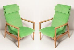 Juego de dos sillones de terciopelo verde lima claro, altura GFM-64, Edmund Homa, años 60