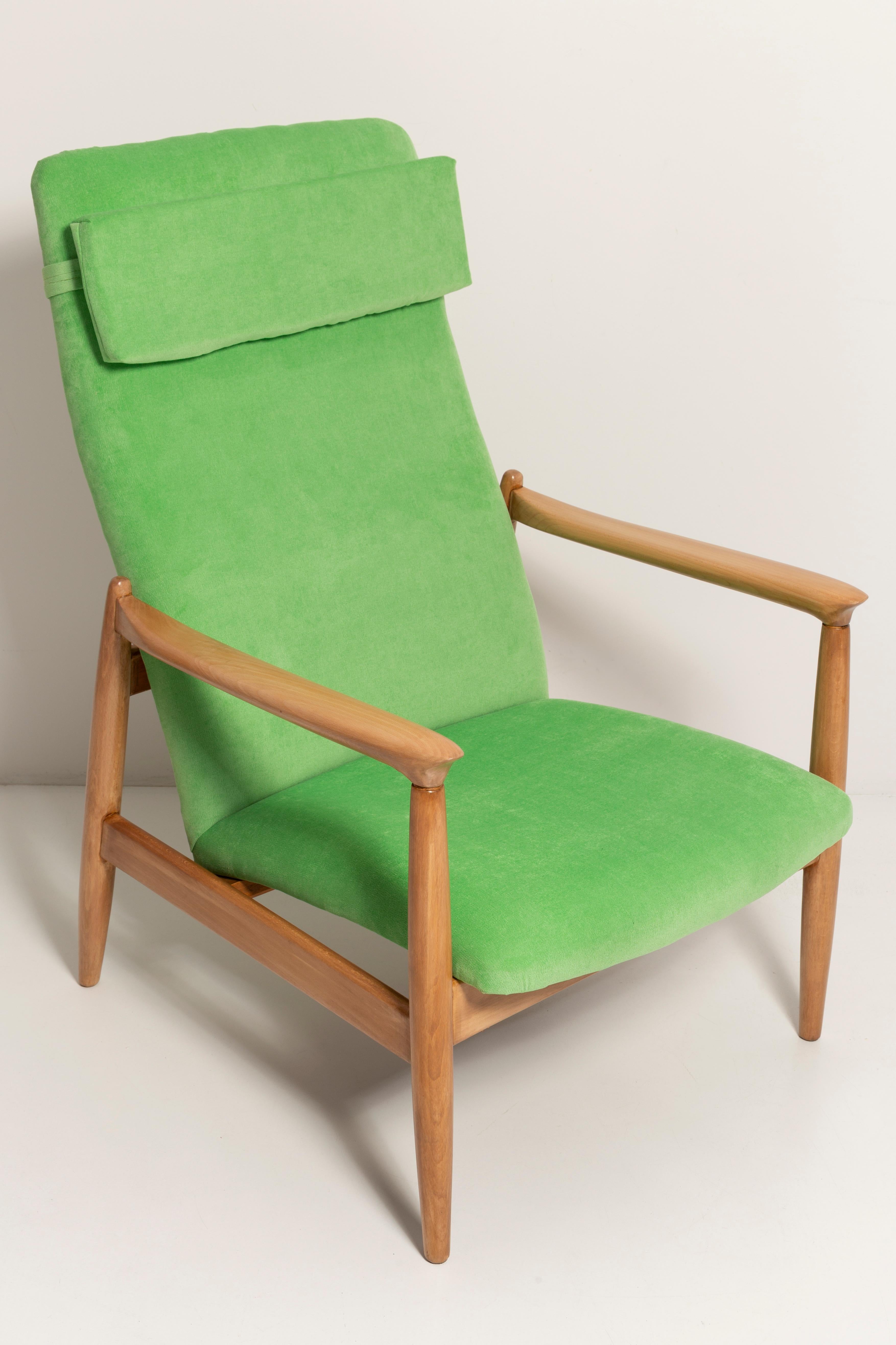 Polish Set of Two Light Lime Green Velvet Armchairs, GFM-64 High, Edmund Homa, 1960s For Sale