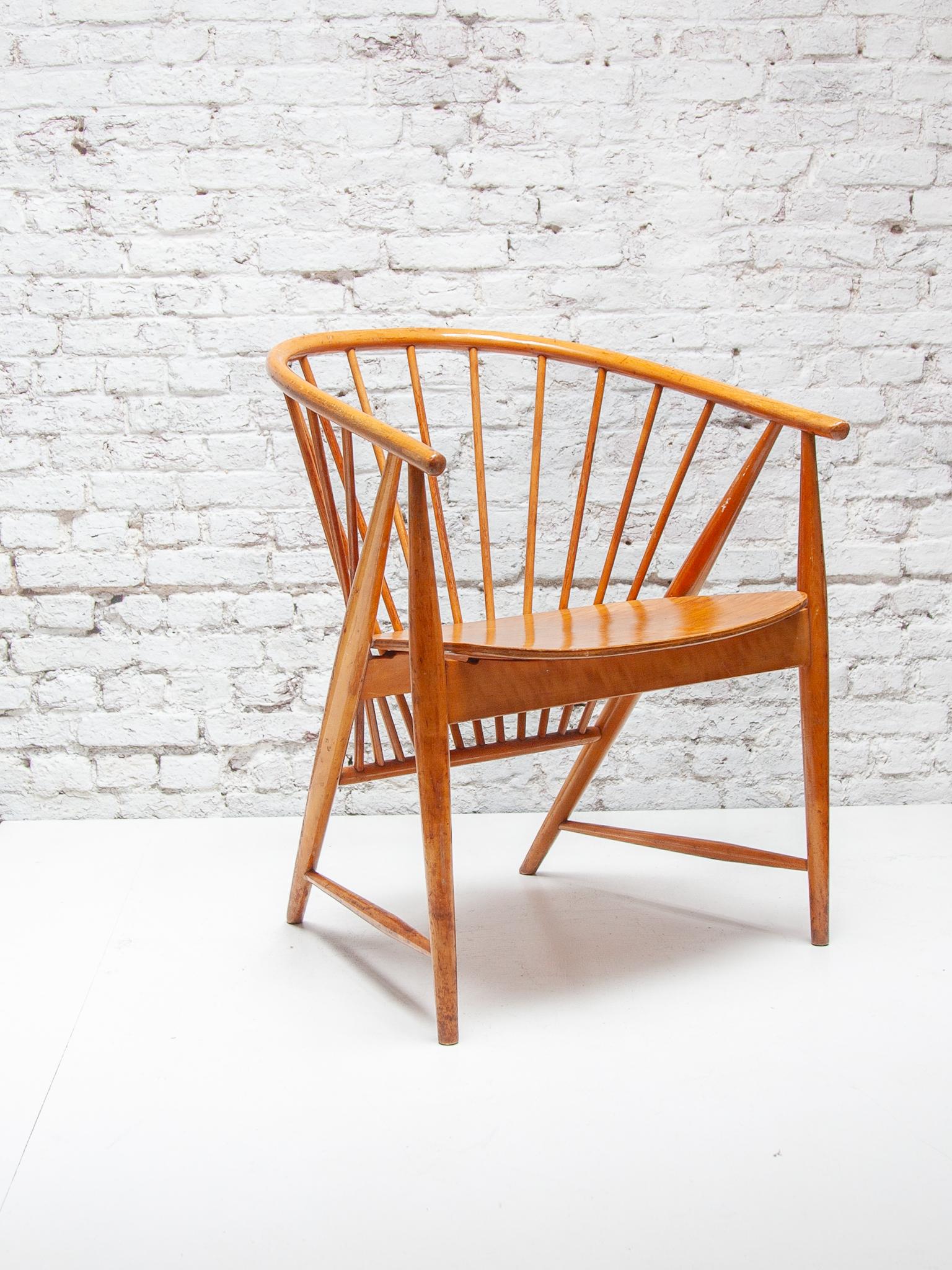 Scandinave moderne Ensemble de deux fauteuils de salon modèle Sun Feather de Sonna Rosen, Suède en vente
