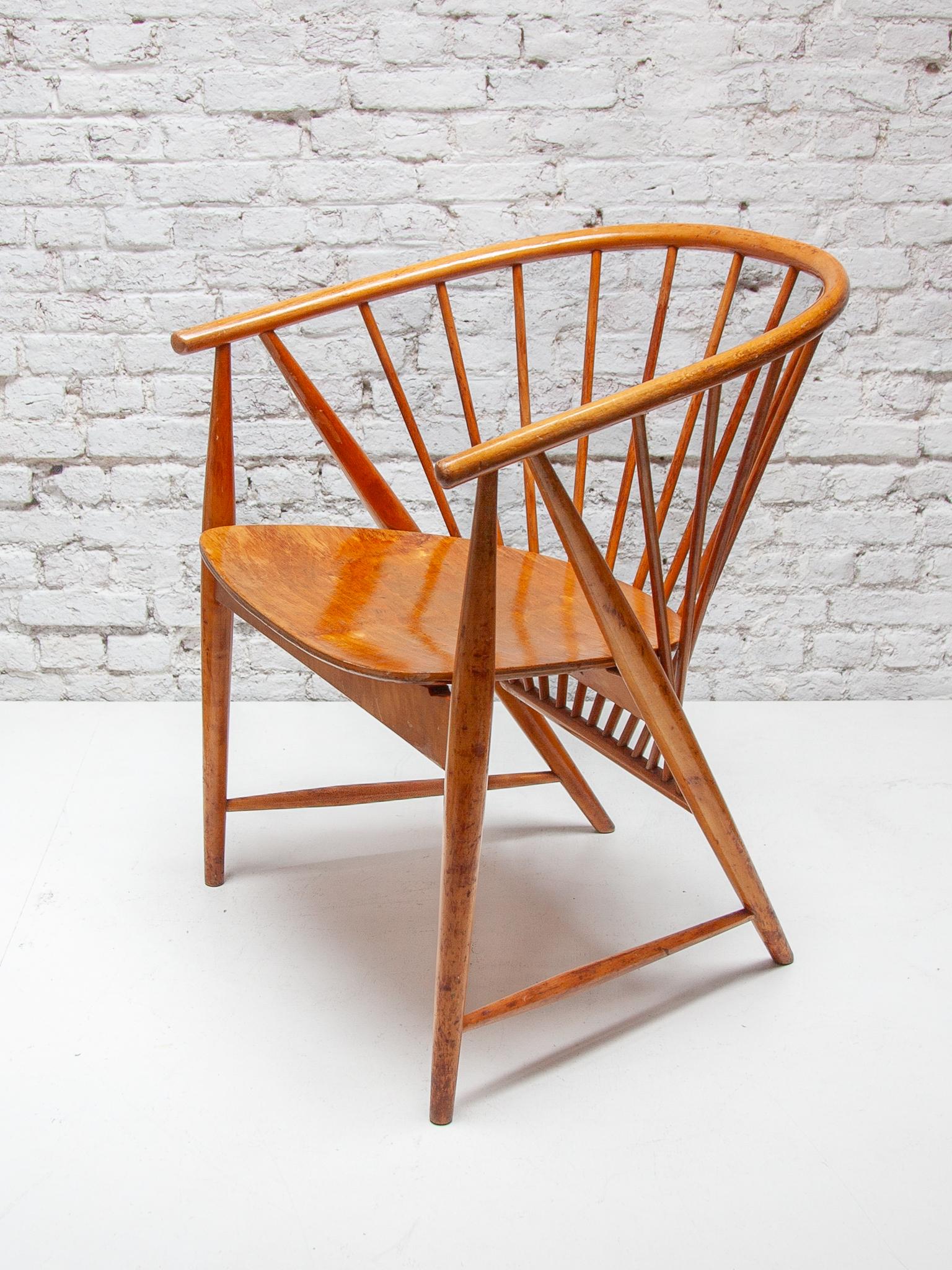 Milieu du XXe siècle Ensemble de deux fauteuils de salon modèle Sun Feather de Sonna Rosen, Suède en vente