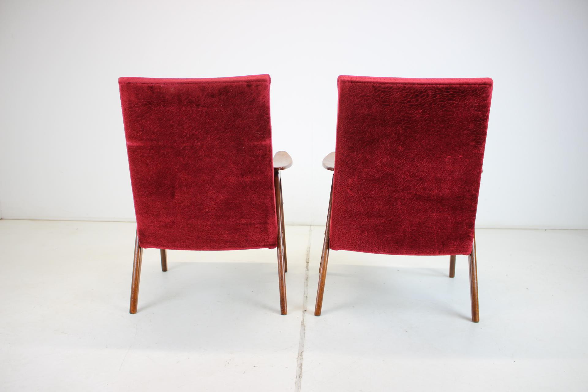 Czech Set of Two Lounge Chair by Jaroslav Šmídek for Jitona, 1960s For Sale