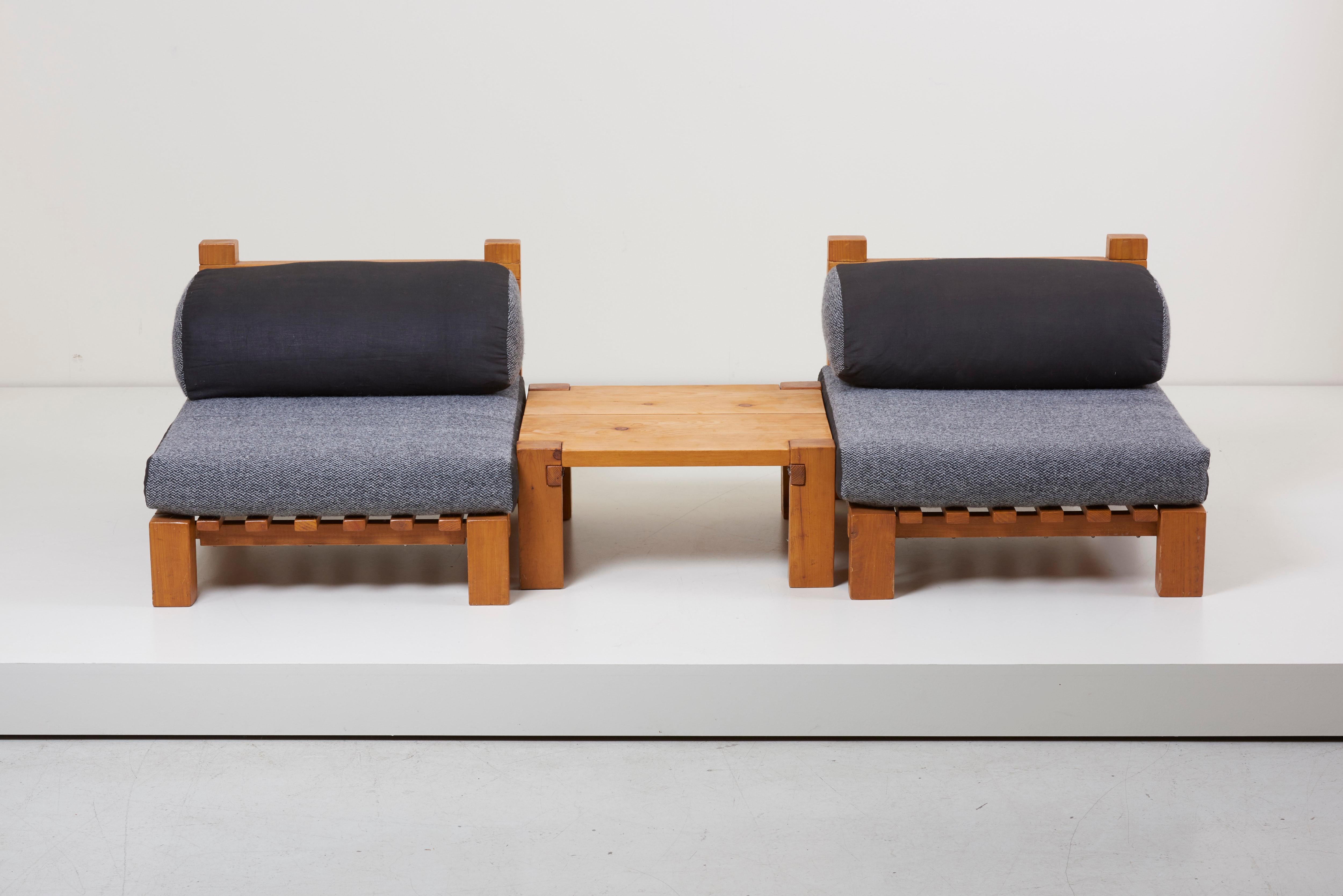 Set of Two Lounge Chairs and Coffee Table Perriand Style, France, 1960s 6