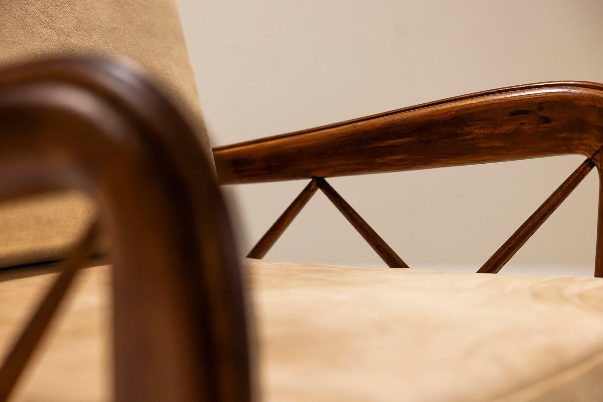 Set of Two Lounge Chairs attr. to Paolo Buffa in Stained Maple Wood and Velvet 4