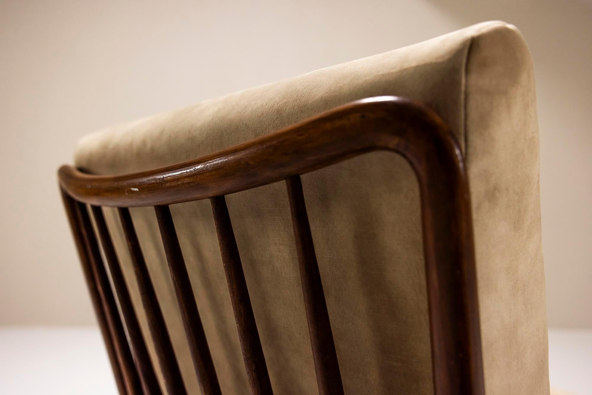 Set of Two Lounge Chairs attr. to Paolo Buffa in Stained Maple Wood and Velvet 7