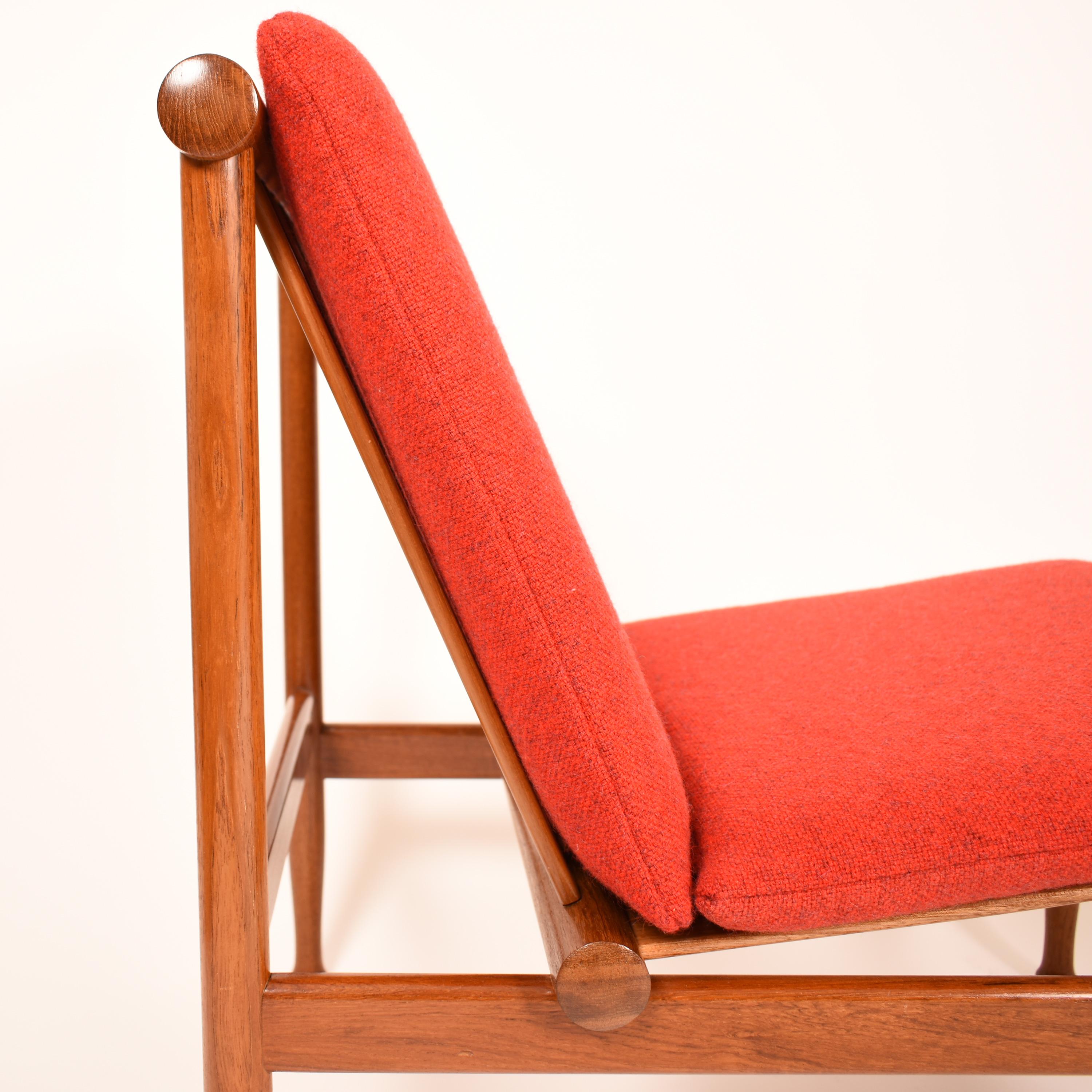 Mid-Century Modern Set of Two Lounge Chairs by Kai Lyngfeldt Larsen in Teak, Denmark, 1960