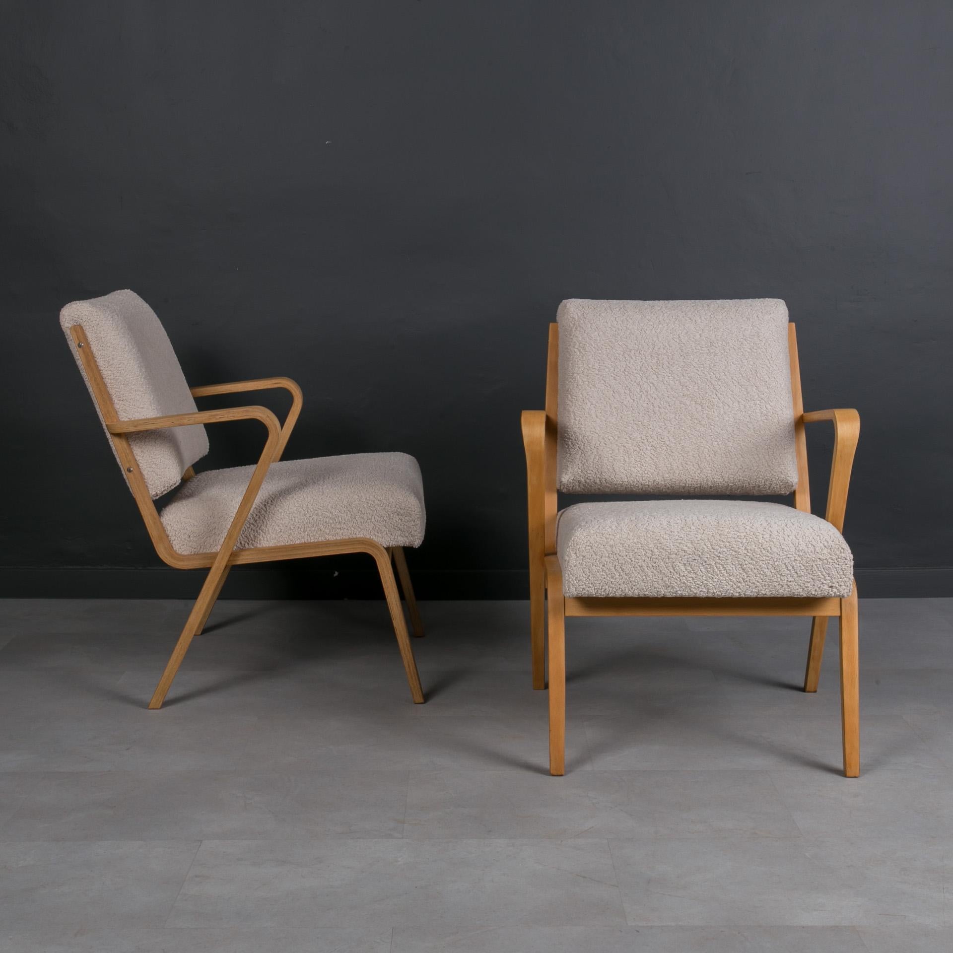 German Set of Two Lounge Chairs by S. Selmanagić, 1960s, Reupholstered in Creamy Boucle For Sale
