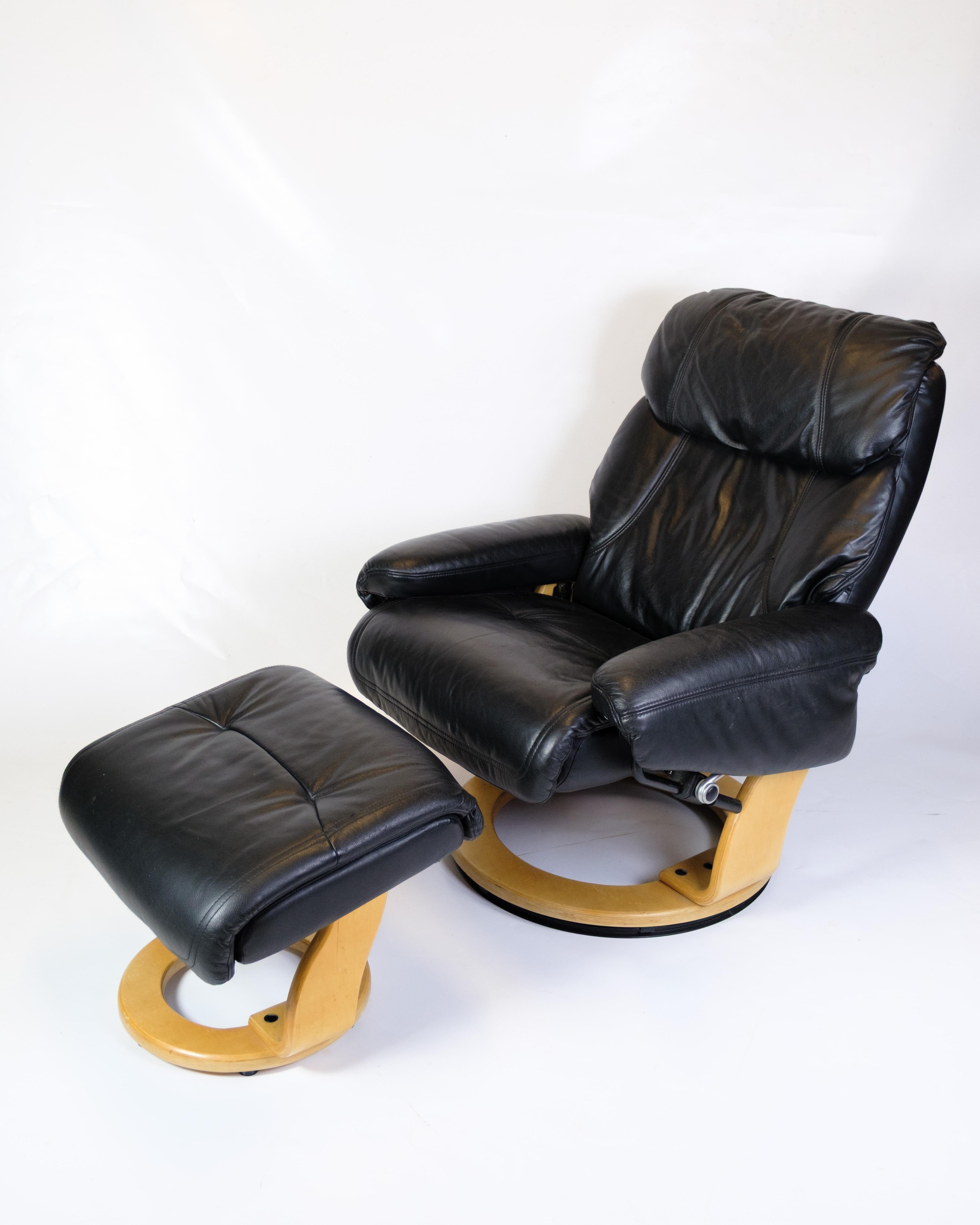 Scandinavian Modern Set Of Two Lounge Chairs With Footstools, Scandinavian Design From 1980s For Sale