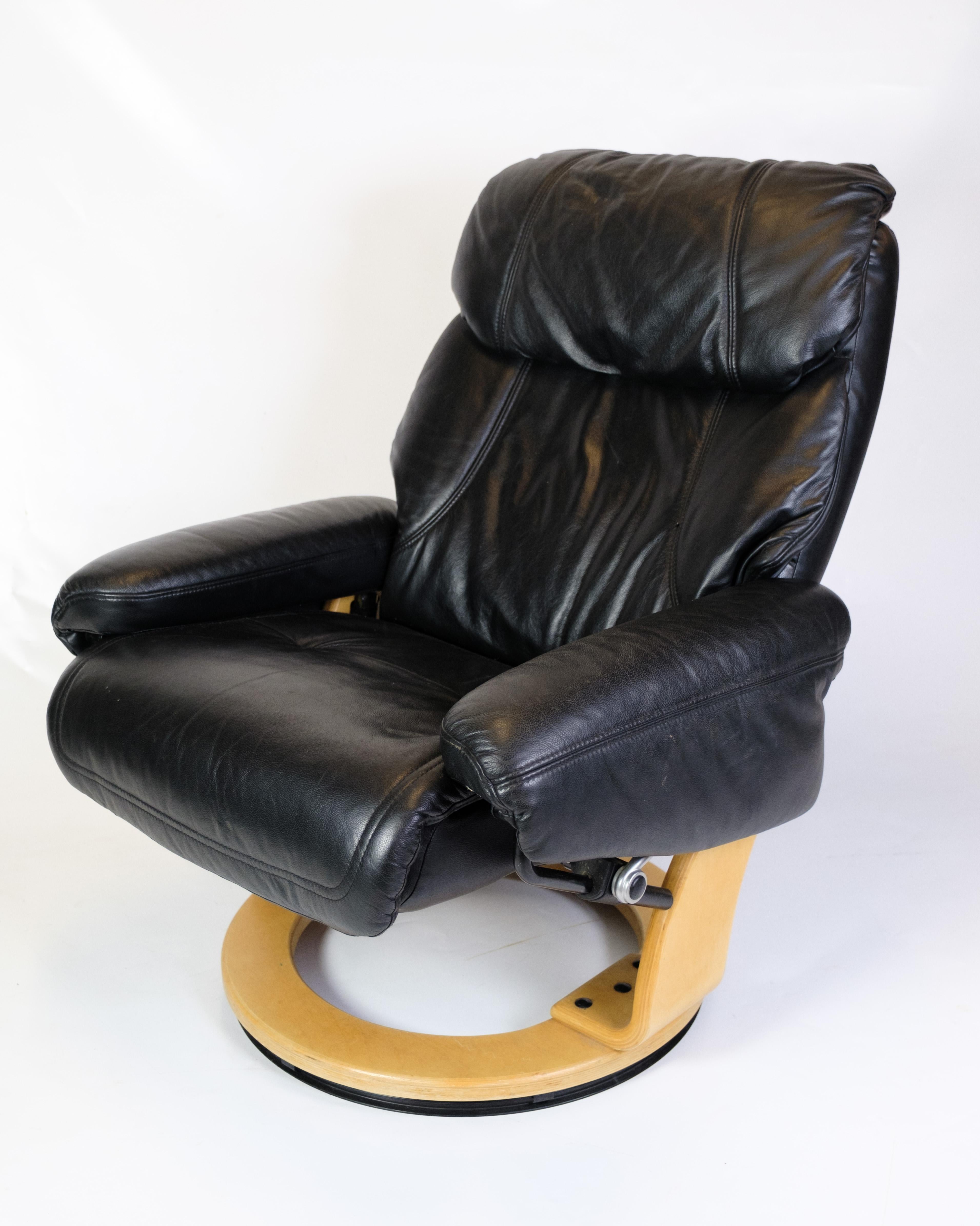 Danish Set Of Two Lounge Chairs With Footstools, Scandinavian Design From 1980s For Sale