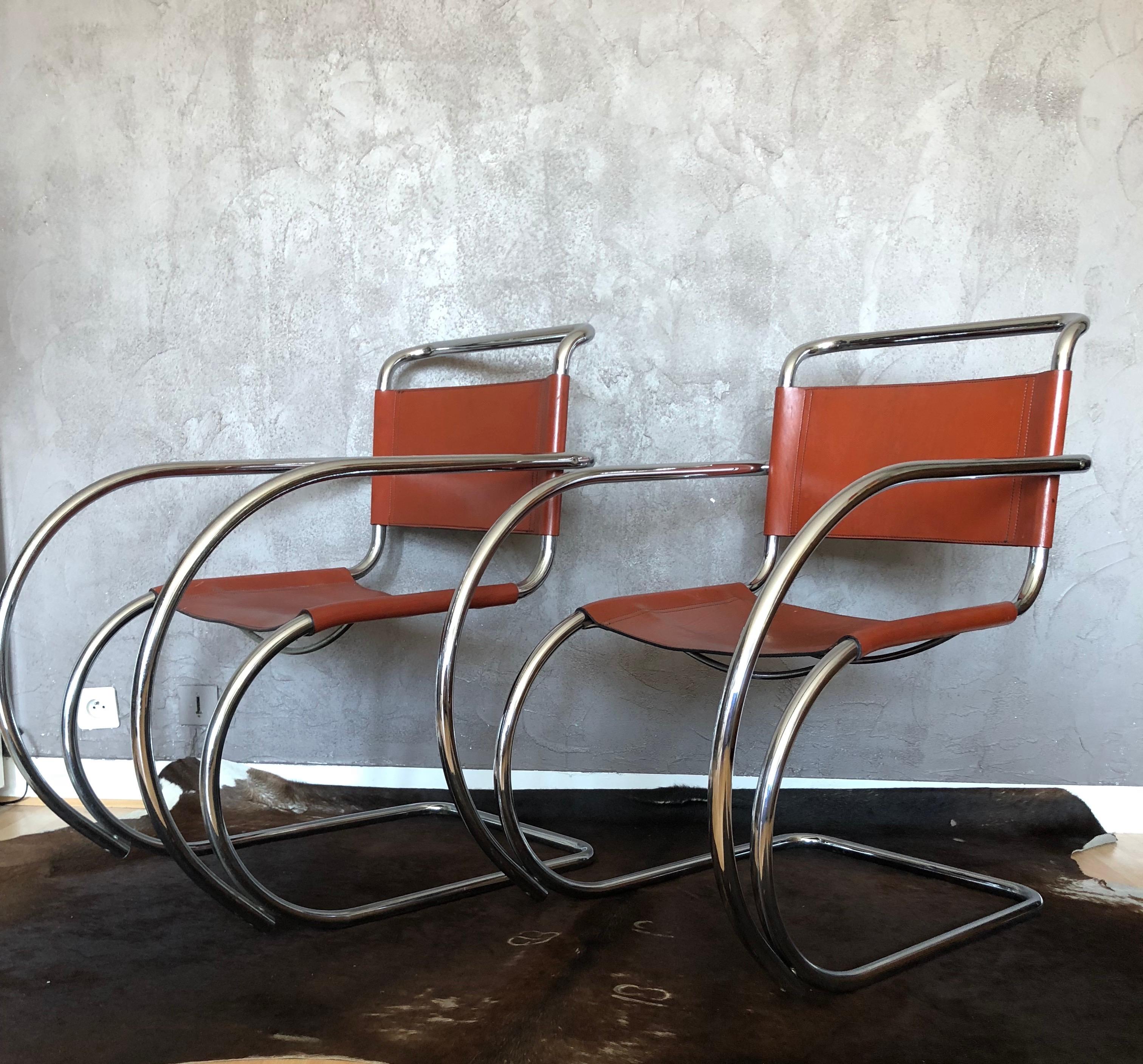 Set of Two Lounge MR20 Mies van der Rohe Chairs, 1960s For Sale 10