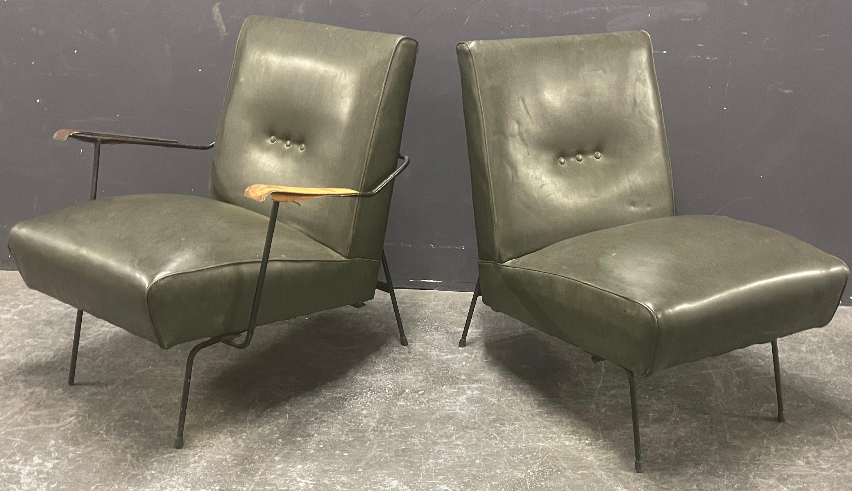 Set aus zwei Loungesesseln kann auch als Sofa im Zustand „Starke Gebrauchsspuren“ im Angebot in Munich, DE