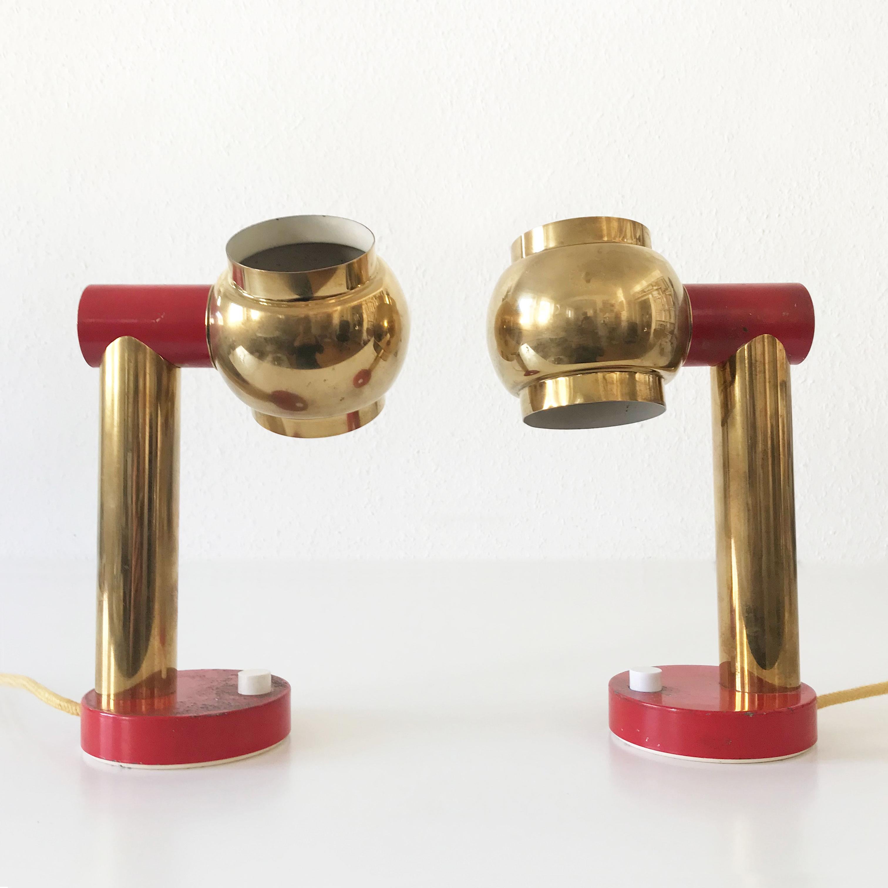 Set of Two Lovely Mid-Century Modern Brass Bedside Table Lamps, 1950s In Good Condition In Munich, DE