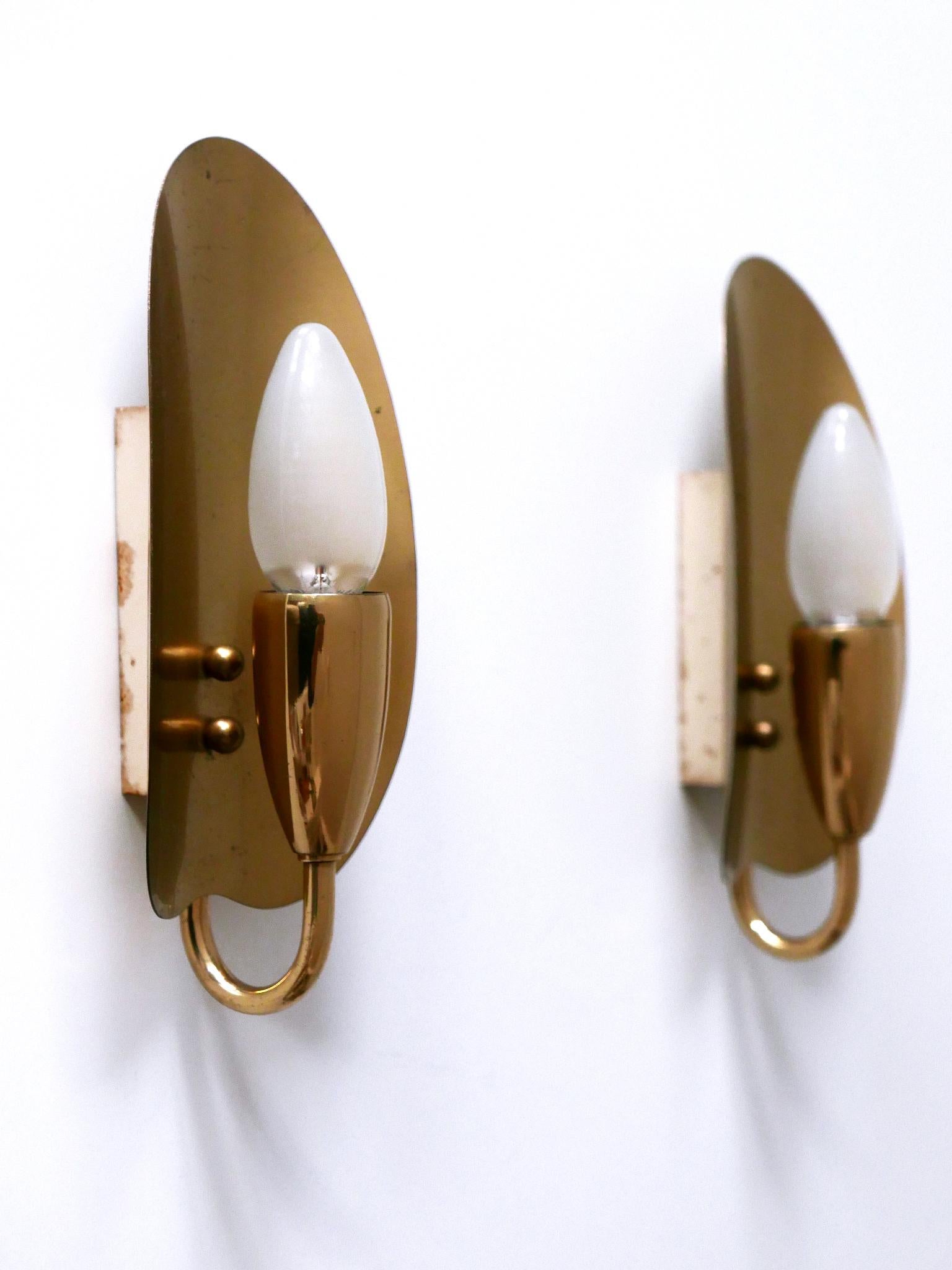 Set di due graziose lampade da parete in ottone della metà del secolo scorso Germania anni '50 in vendita 4