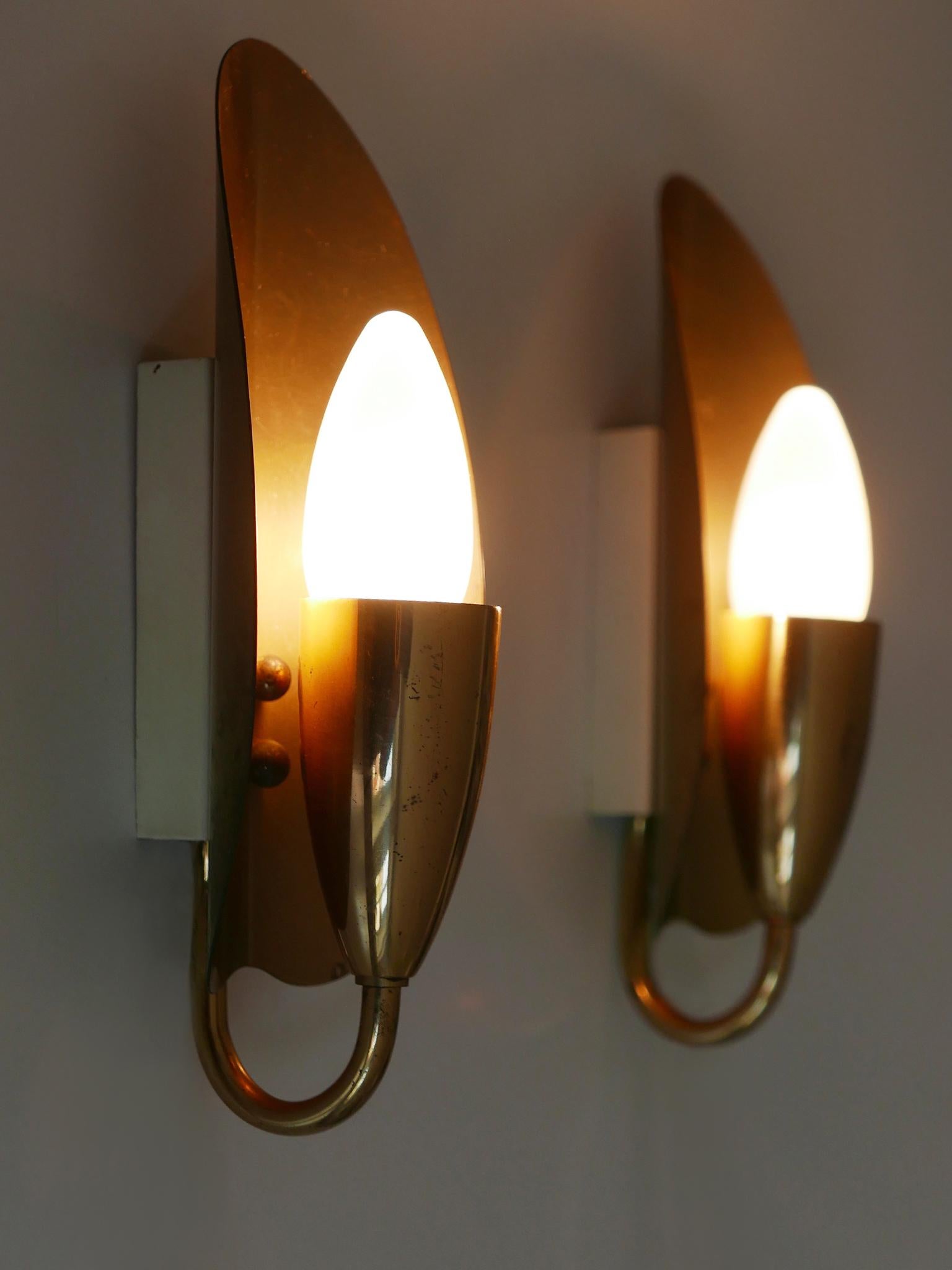 Set di due graziose lampade da parete in ottone della metà del secolo scorso Germania anni '50 in vendita 5