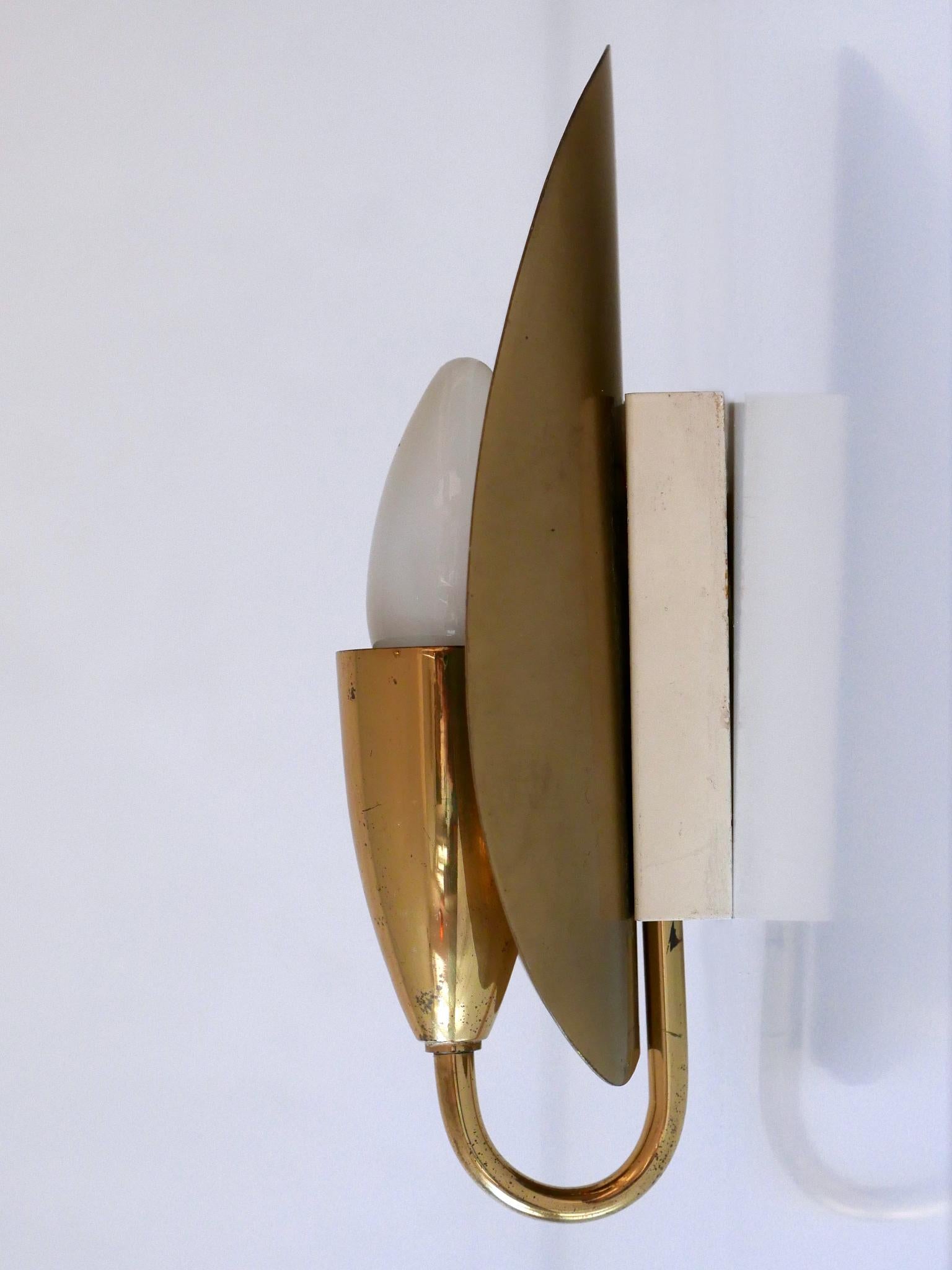 Set of Two Lovely Mid-Century Modern Brass Sconces or Wall Lamps Germany 1950s For Sale 12