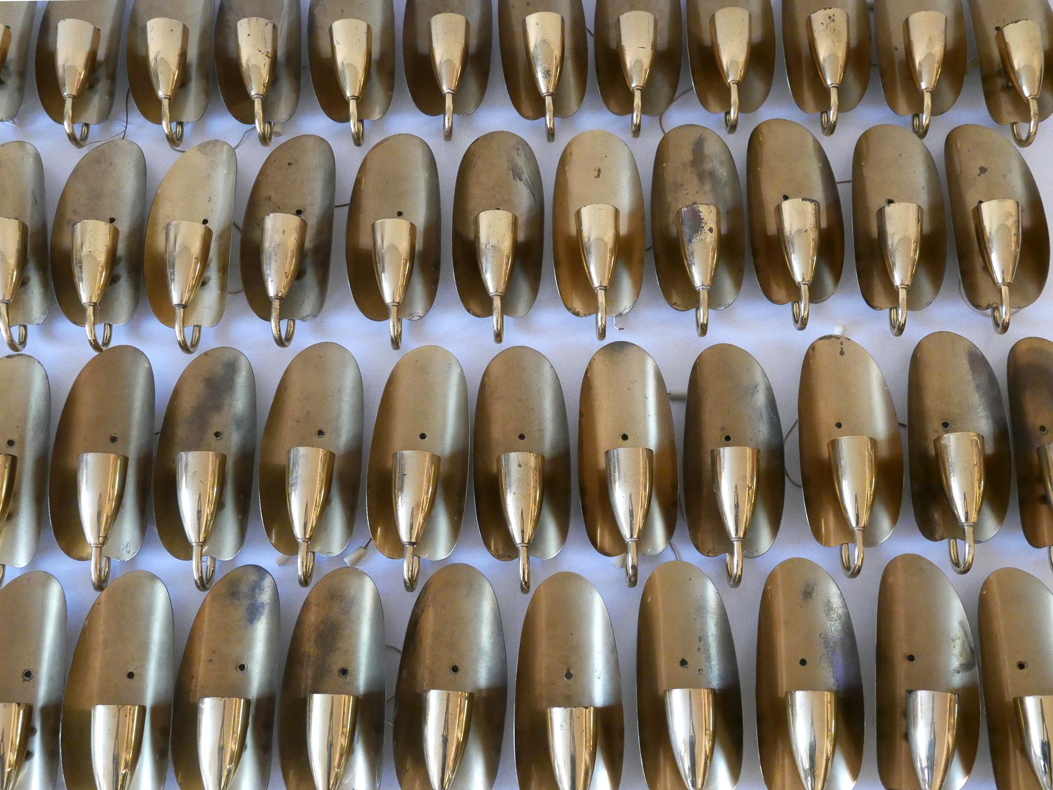 Set of Two Lovely Mid-Century Modern Brass Sconces or Wall Lamps Germany 1950s For Sale 15