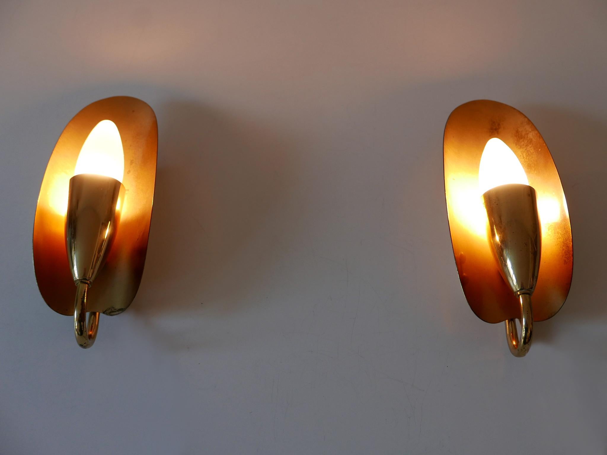 Set of Two Lovely Mid-Century Modern Brass Sconces or Wall Lamps Germany 1950s For Sale 1