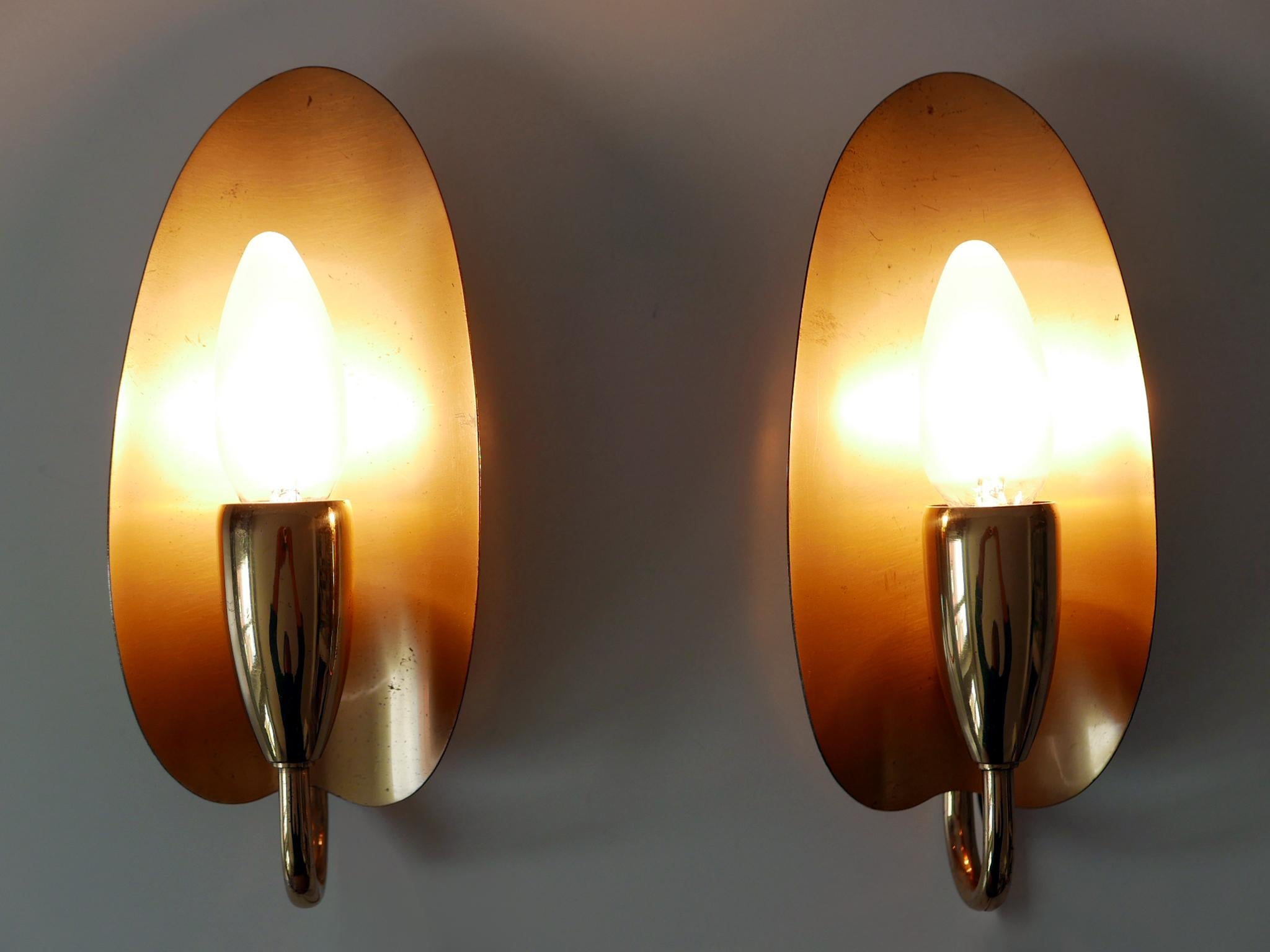 Ottone Set di due graziose lampade da parete in ottone della metà del secolo scorso Germania anni '50 in vendita