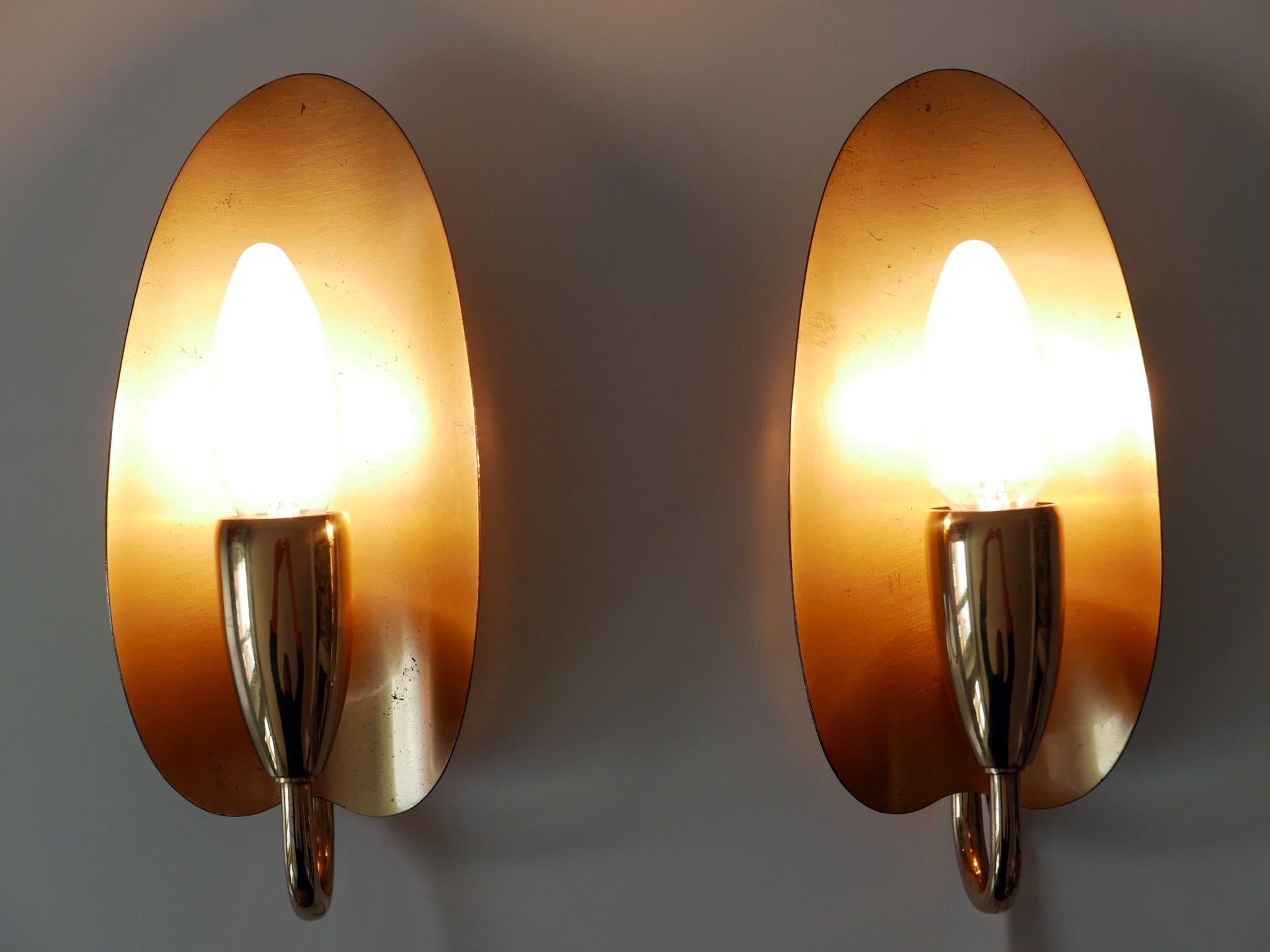 Set di due graziose lampade da parete in ottone della metà del secolo scorso Germania anni '50 in vendita 1