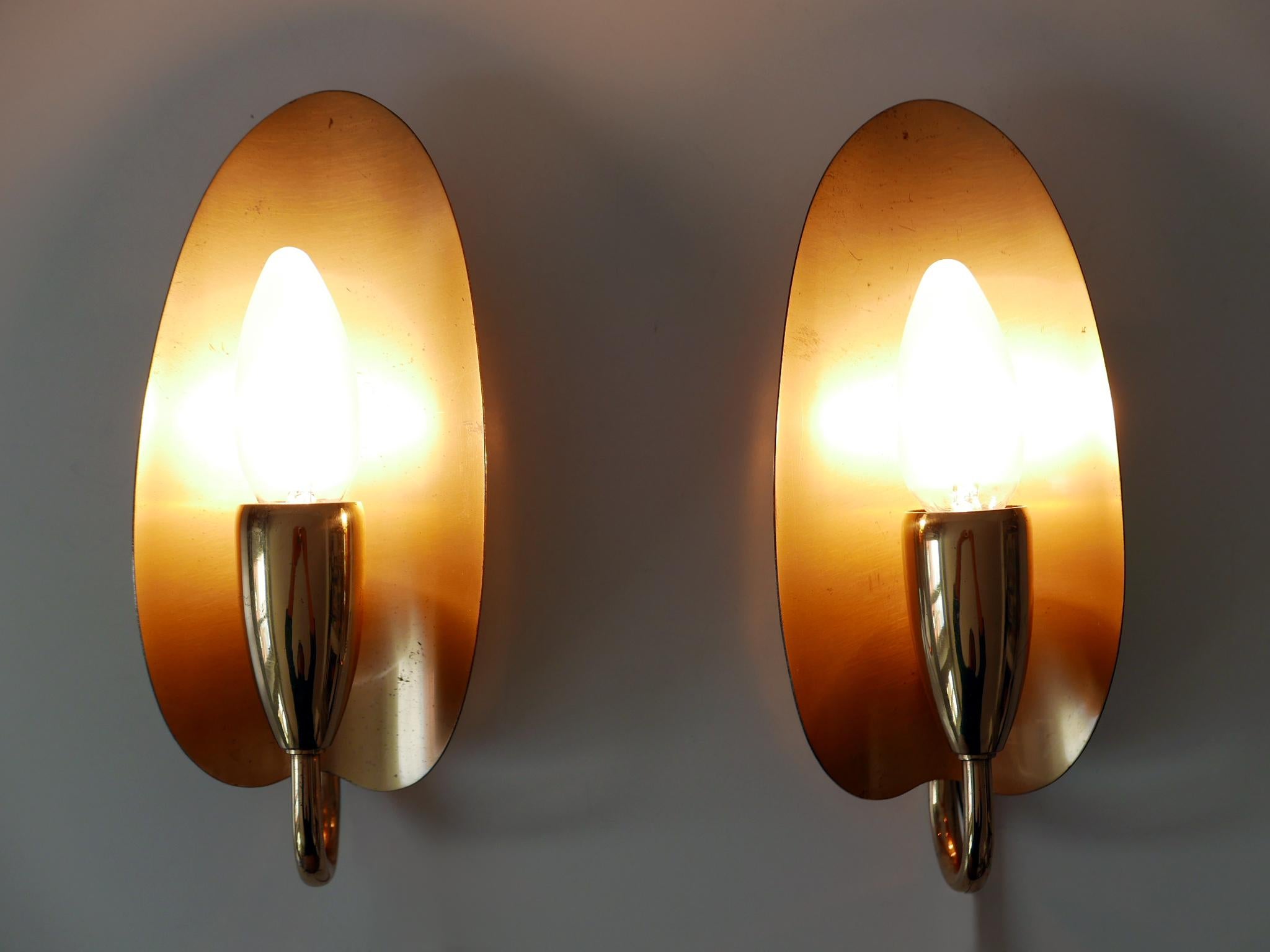 Set di due graziose lampade da parete in ottone della metà del secolo scorso Germania anni '50 in vendita 2