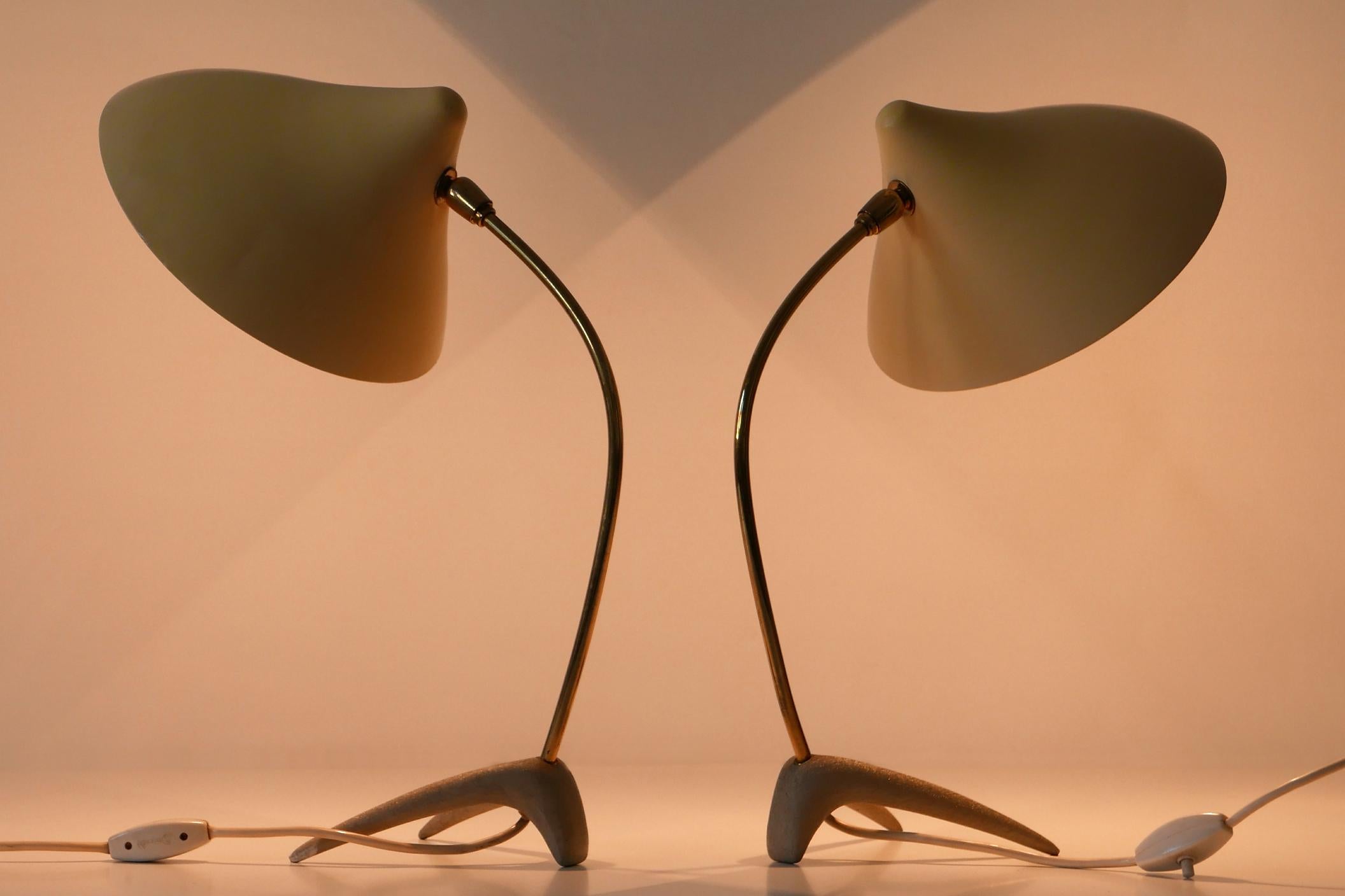 Set of Two Lovely Mid-Century Modern Table Lamps by Louis Kalff for Cosack 1950s For Sale 4