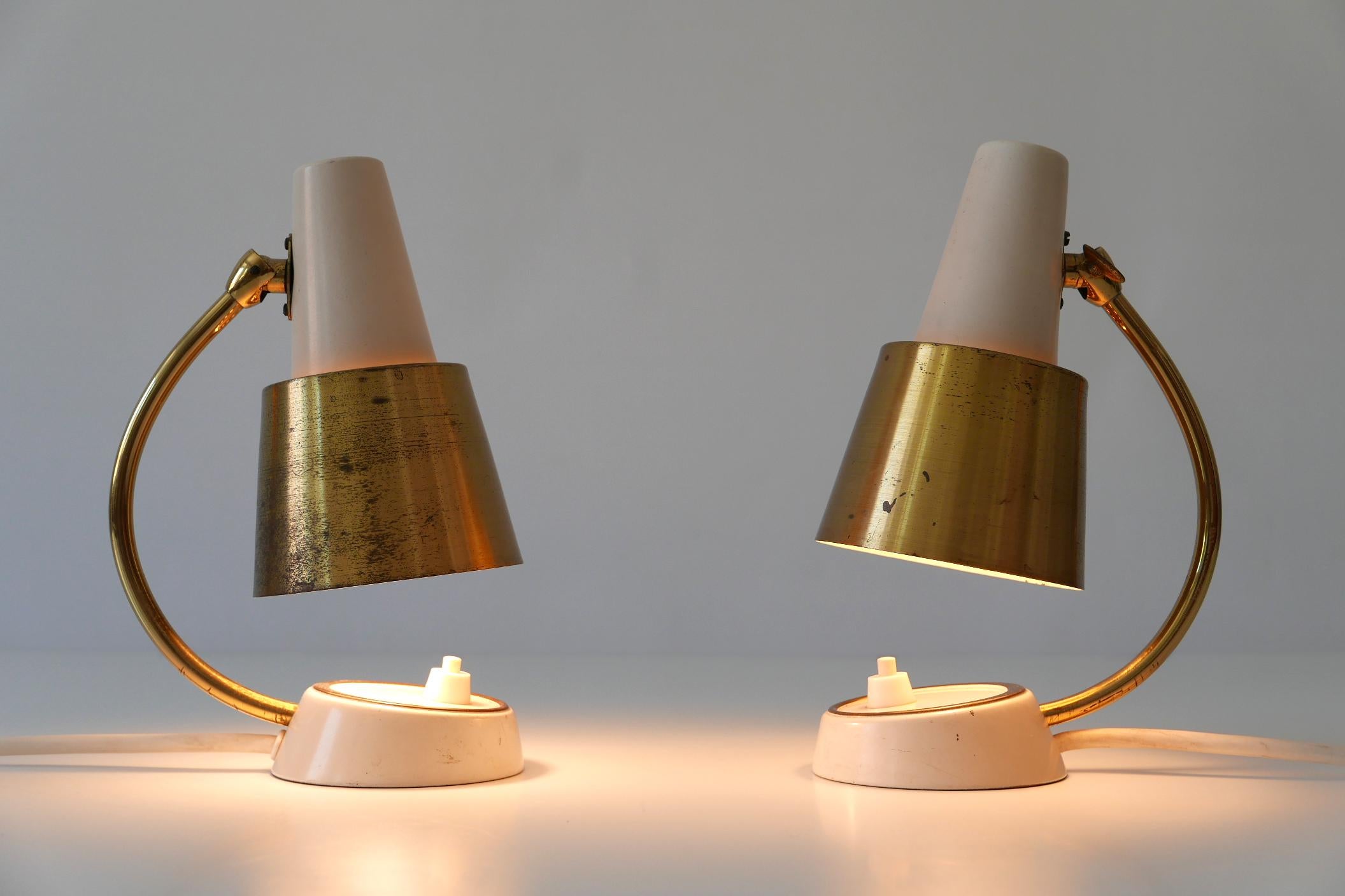 Set of Two Mid-Century Modern Bedside Table Lamps or Wall Lights, 1950s, Germany For Sale 4