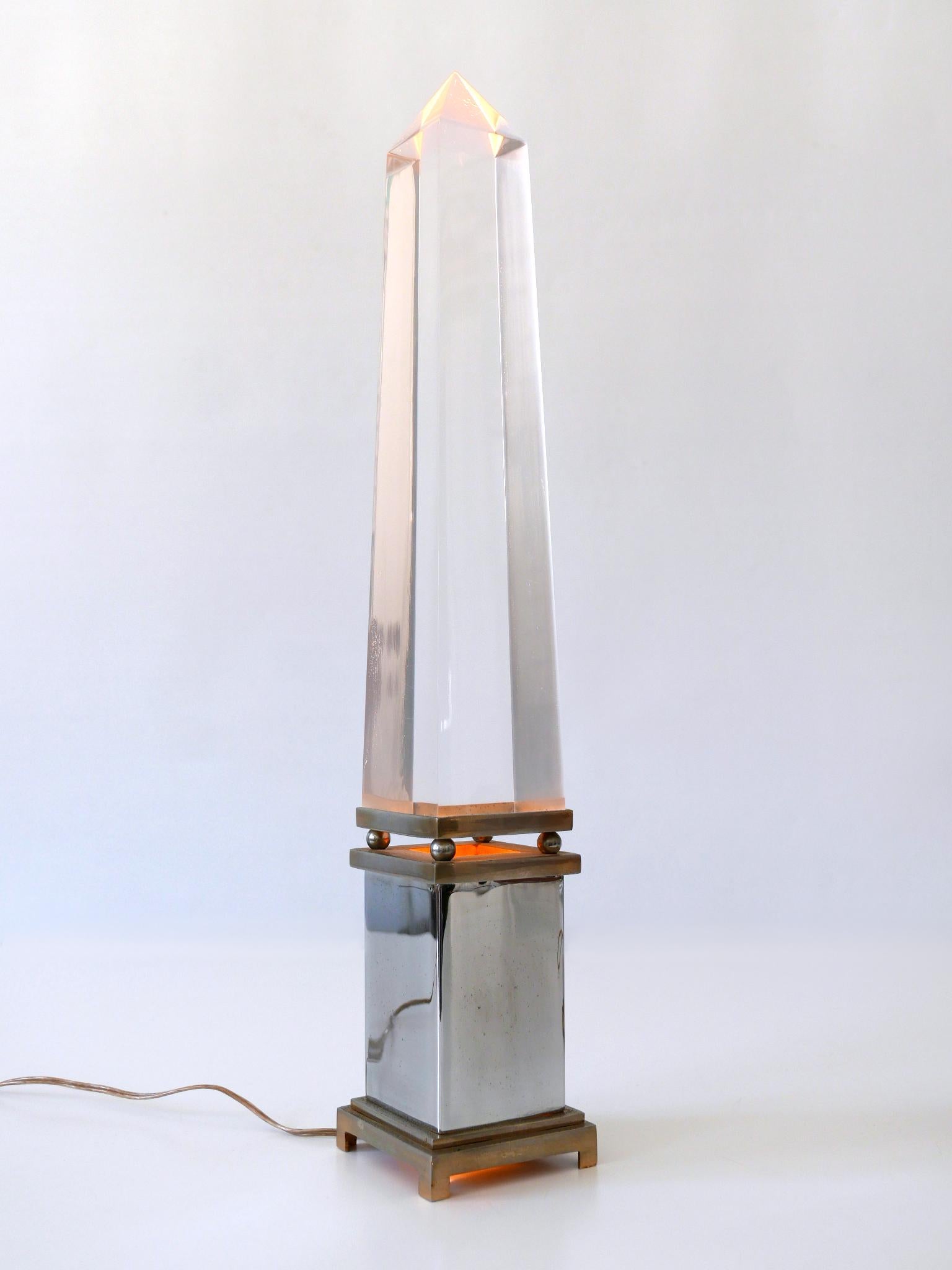 Set of Two Lucite Obelisk Table Lamps by Sandro Petti for Maison Jansen France For Sale 1