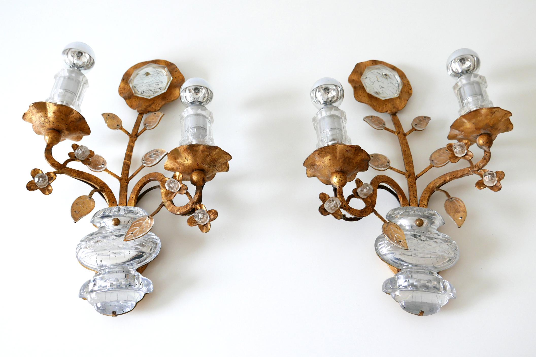 Set of Two Maison Baguès Crystal & Gilt Metal Sconces or Wall Lamps 1960s France For Sale 7