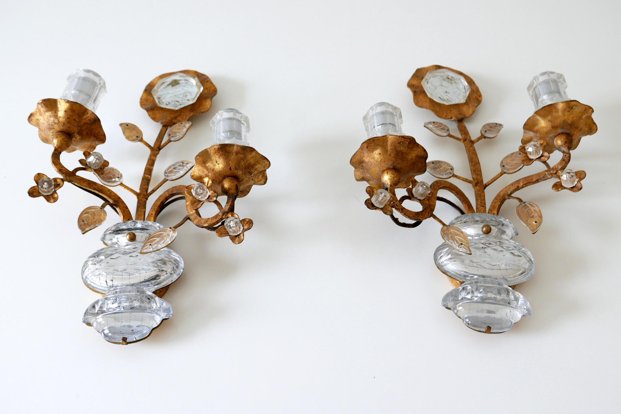 Set of Two Maison Baguès Crystal & Gilt Metal Sconces or Wall Lamps 1960s France For Sale 11