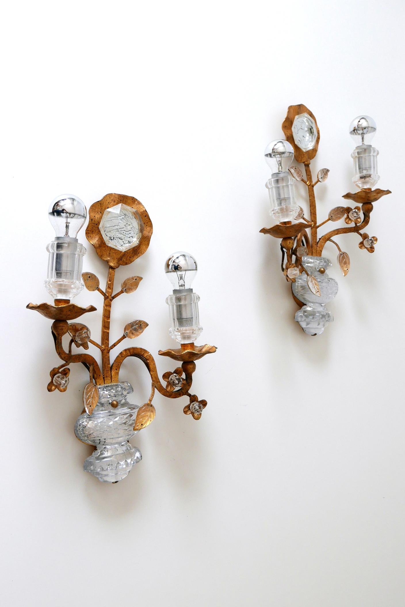 Set of Two Maison Baguès Crystal & Gilt Metal Sconces or Wall Lamps 1960s France For Sale 3