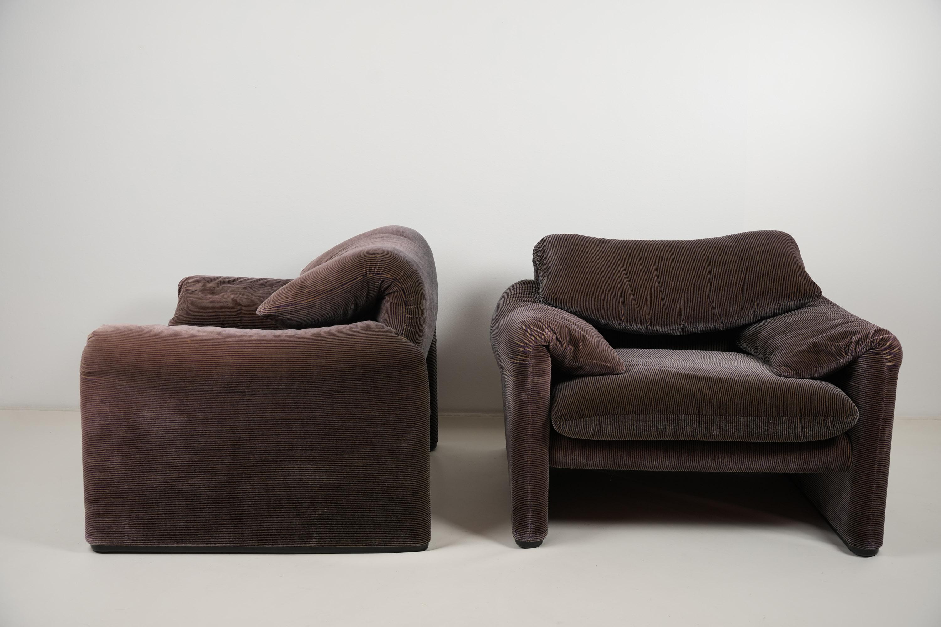 Set of Two Maralunga Longue Chair By Vico Magistretti for Cassina 1970s For Sale 4