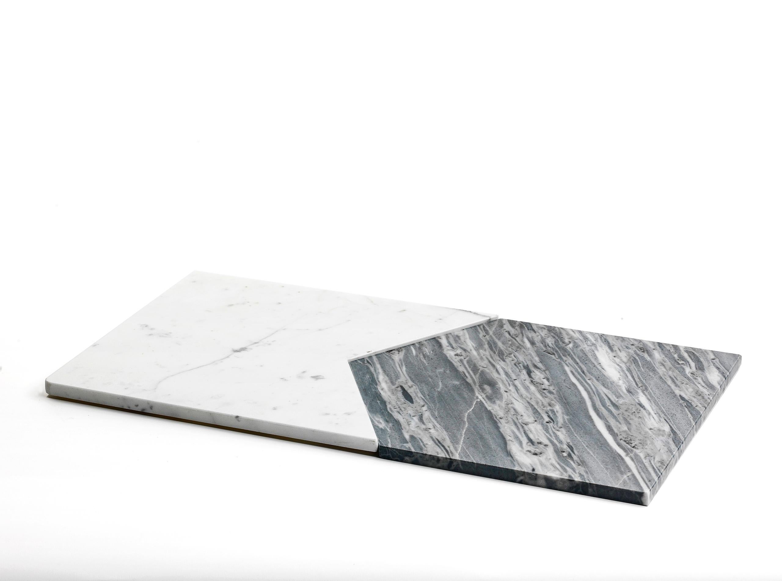 Italian Handmade Set of 2 Snap-Fit Platters in White Carrara and Grey Bardiglio Marble For Sale