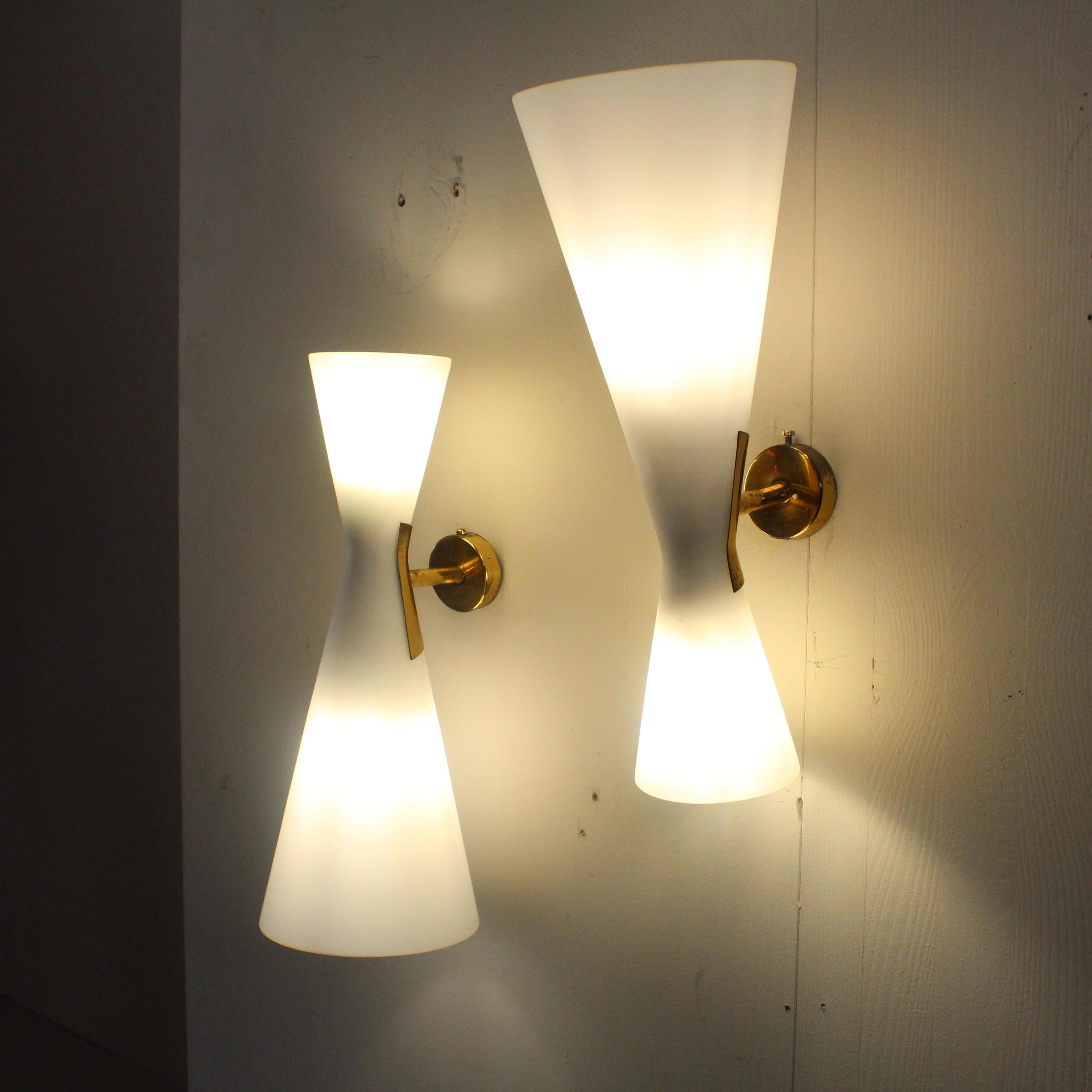 Set of two Max Ingrand, Fontana arte, wall sconces, circa 1960 In Good Condition In Milano, Lombardia
