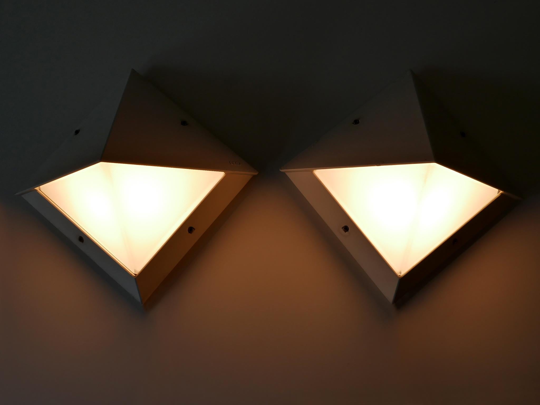 Set von zwei mittelgroßen Wandlampen oder Wandleuchtern für den Außenbereich von BEGA, 1980er Jahre, Deutschland (Ende des 20. Jahrhunderts) im Angebot