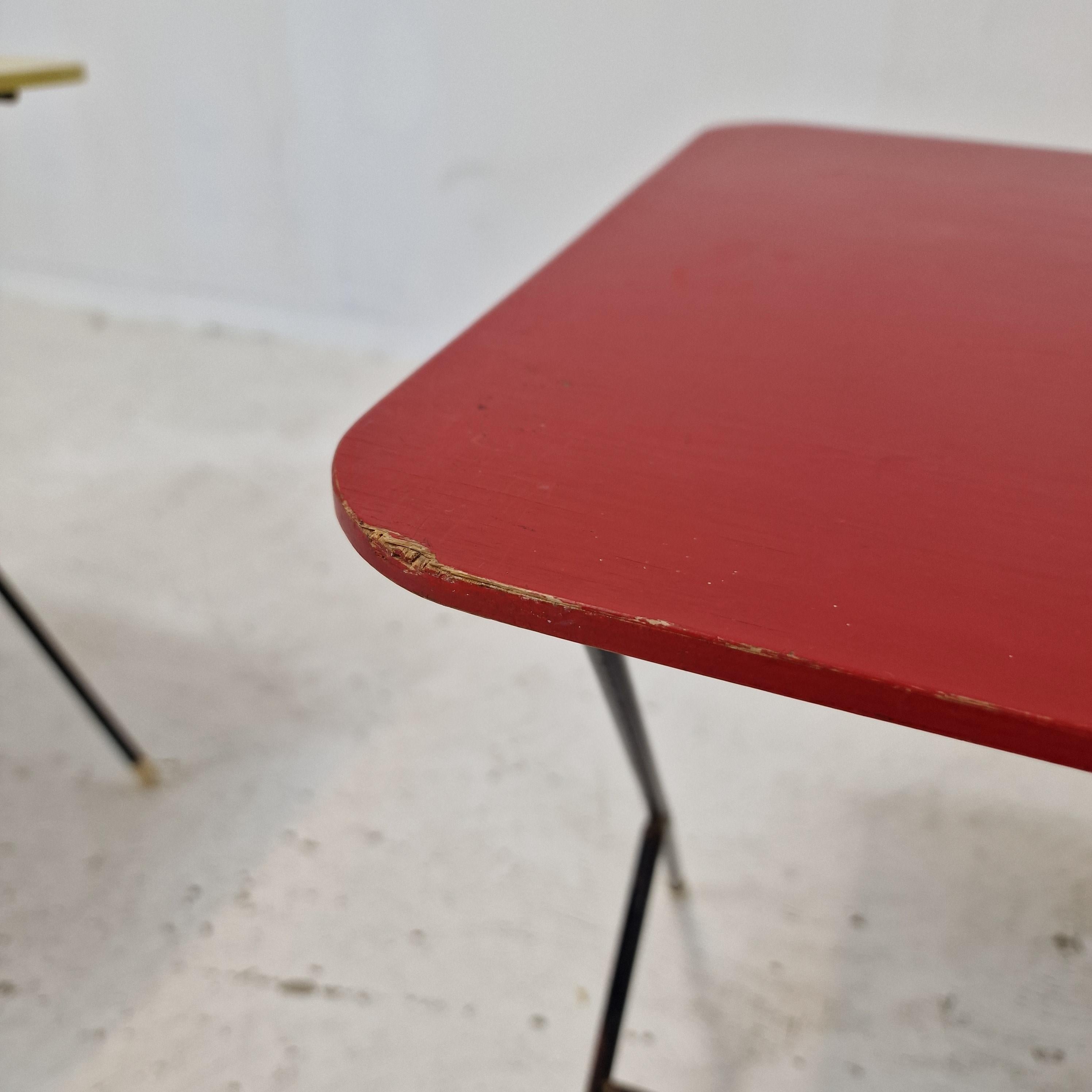 Ensemble de deux tables d'appoint en métal et bois pour Pilastro, années 1960 en vente 7