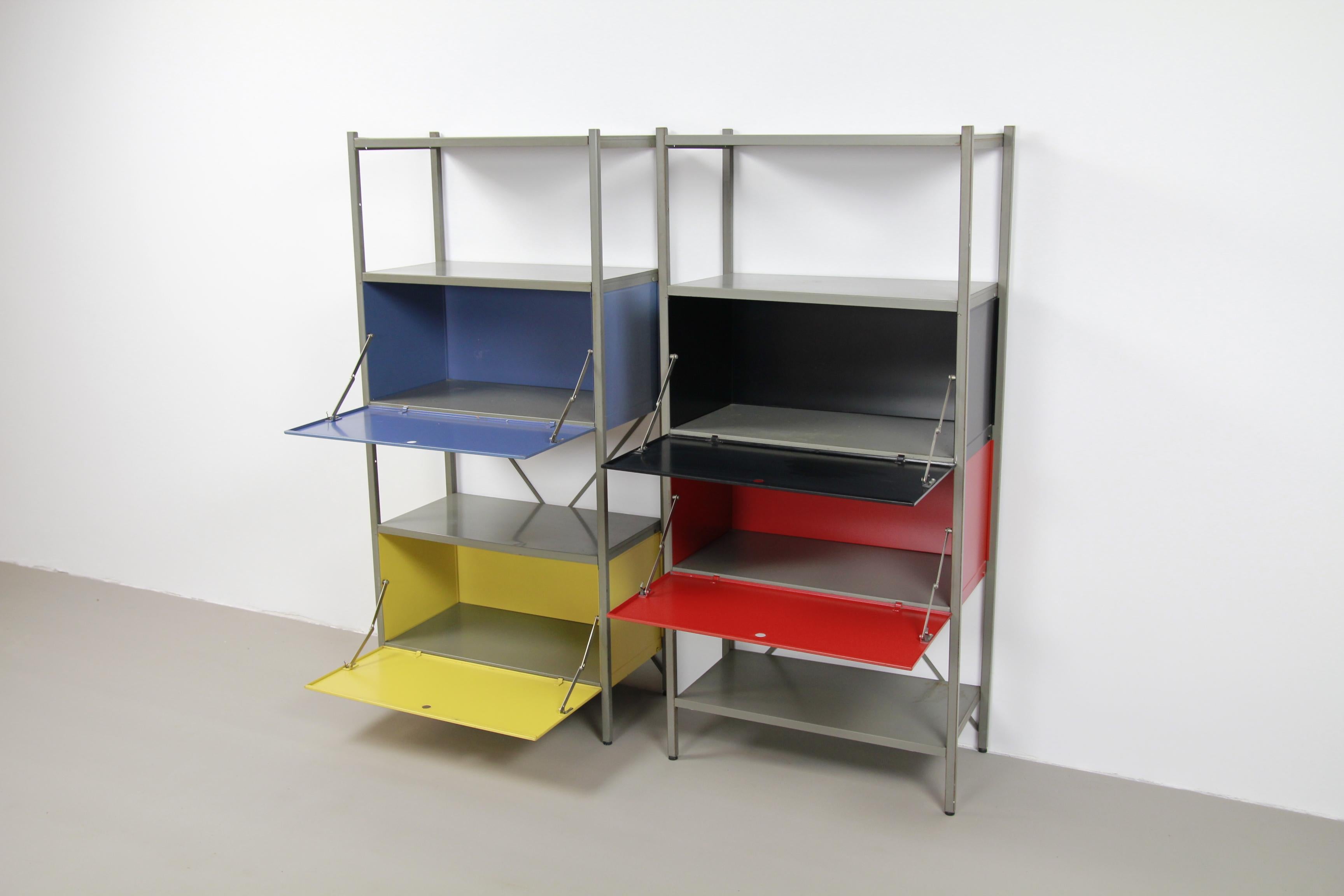 Set of Two Metal Shelving Cabinet by Wim Rietveld Model 663 for Gispen, 1954 In Good Condition In Amsterdam, Noord Holland
