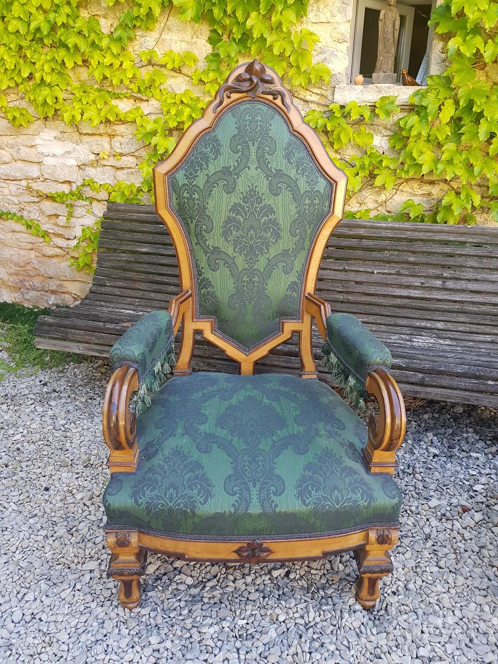 Set of two fabulous mid-19th century Southern German armchairs with new upholstery, they are made of nutwood and rosewood with a classical green upholstery.

The measurements are,
Depth 78 cm/ 30.7 inch.
Width 66 cm/ 25.9 inch.
Height 125 cm/