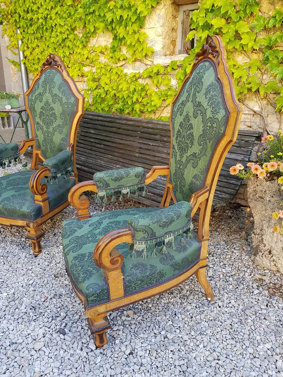 Set of Two Mid-19th Century German Armchairs, circa 1860, New Upholstery In Excellent Condition In Raalte, NL
