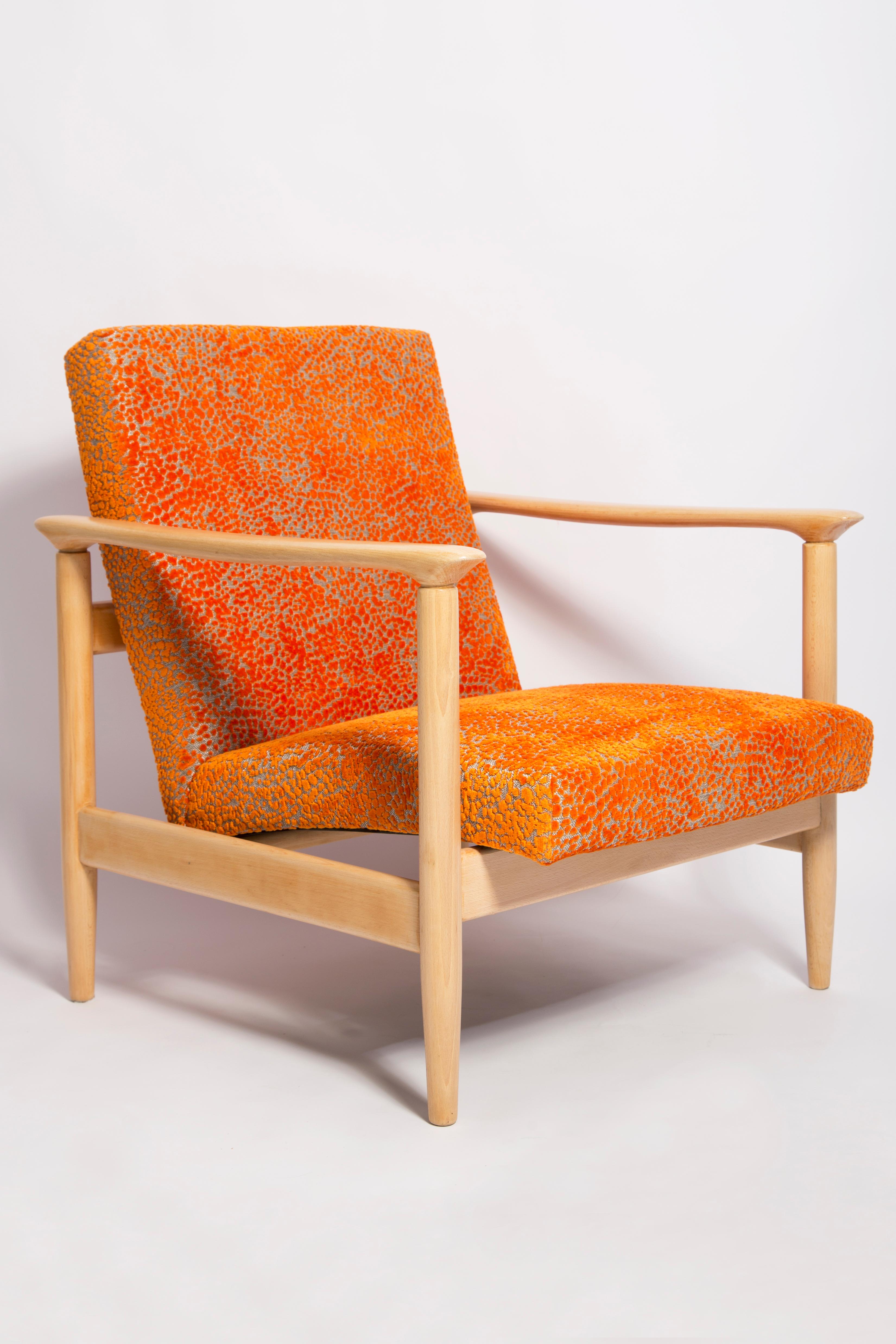 Polish Set of Two Mid-20th Century Orange Velvet Armchairs, Edmund Homa, Europe, 1960s For Sale