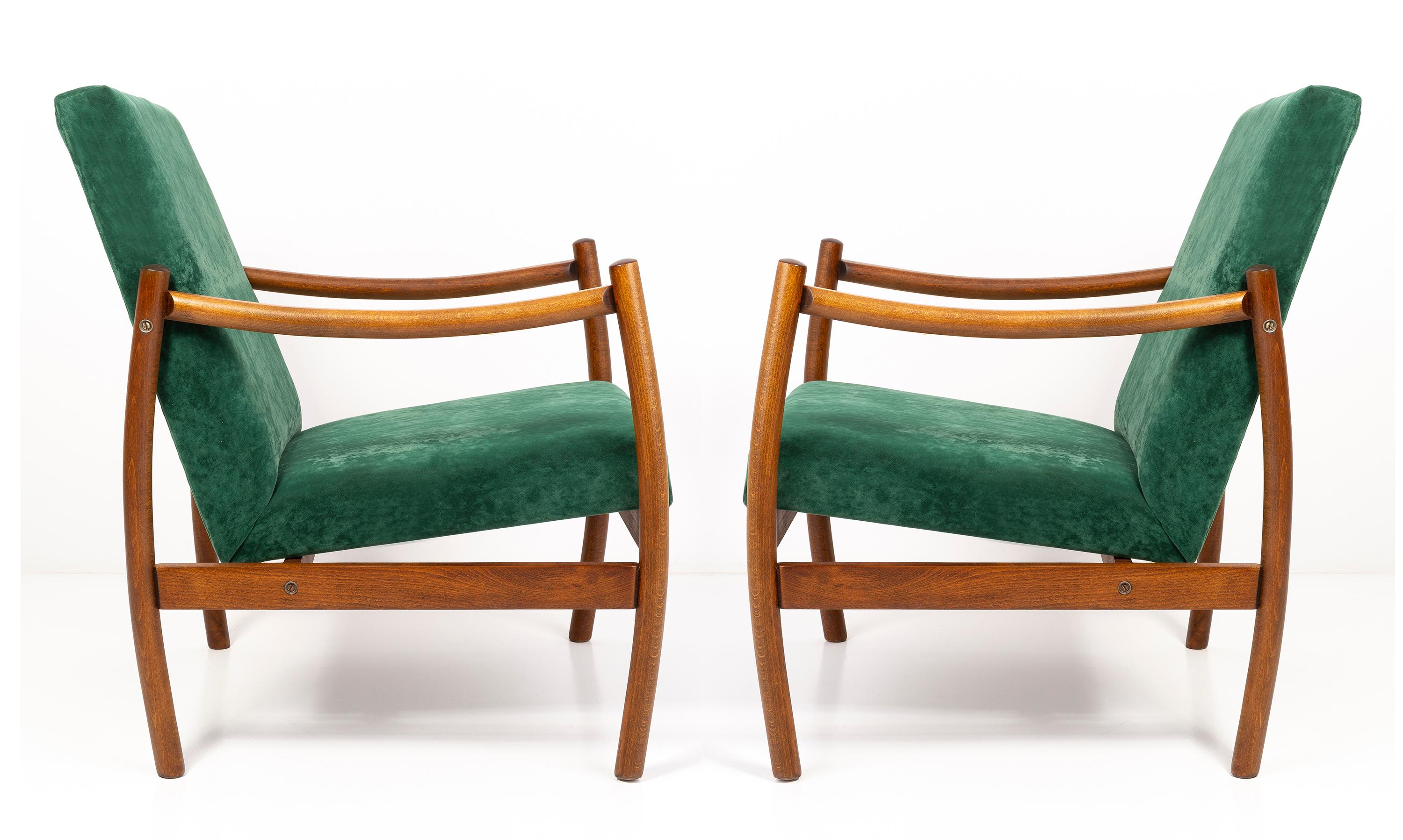 Set of Two Mid-20th Century Vintage Armchairs, Dark Green Velvet, Europe, 1960s For Sale 6