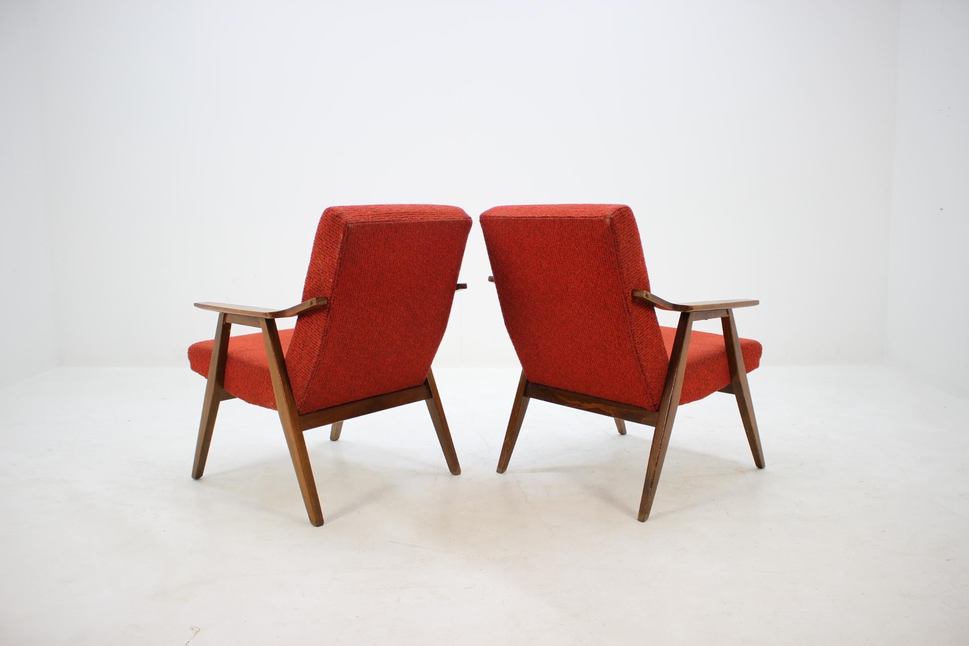 Set of Two Midcentury Armchairs, 1960s In Good Condition In Praha, CZ