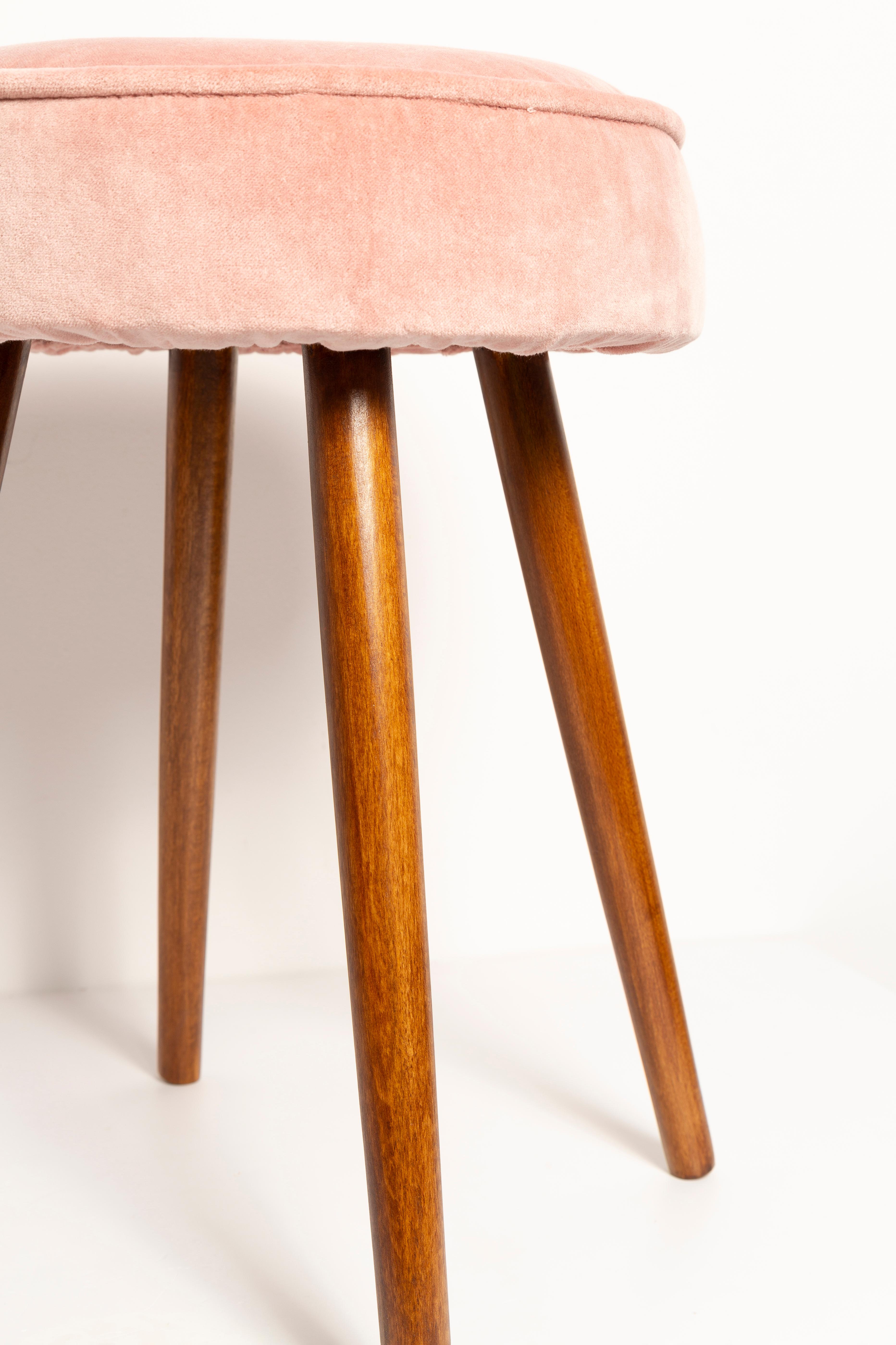 Hand-Crafted Set of Two Mid Century Baby Pink Velvet Stools, Europe, 1960s For Sale