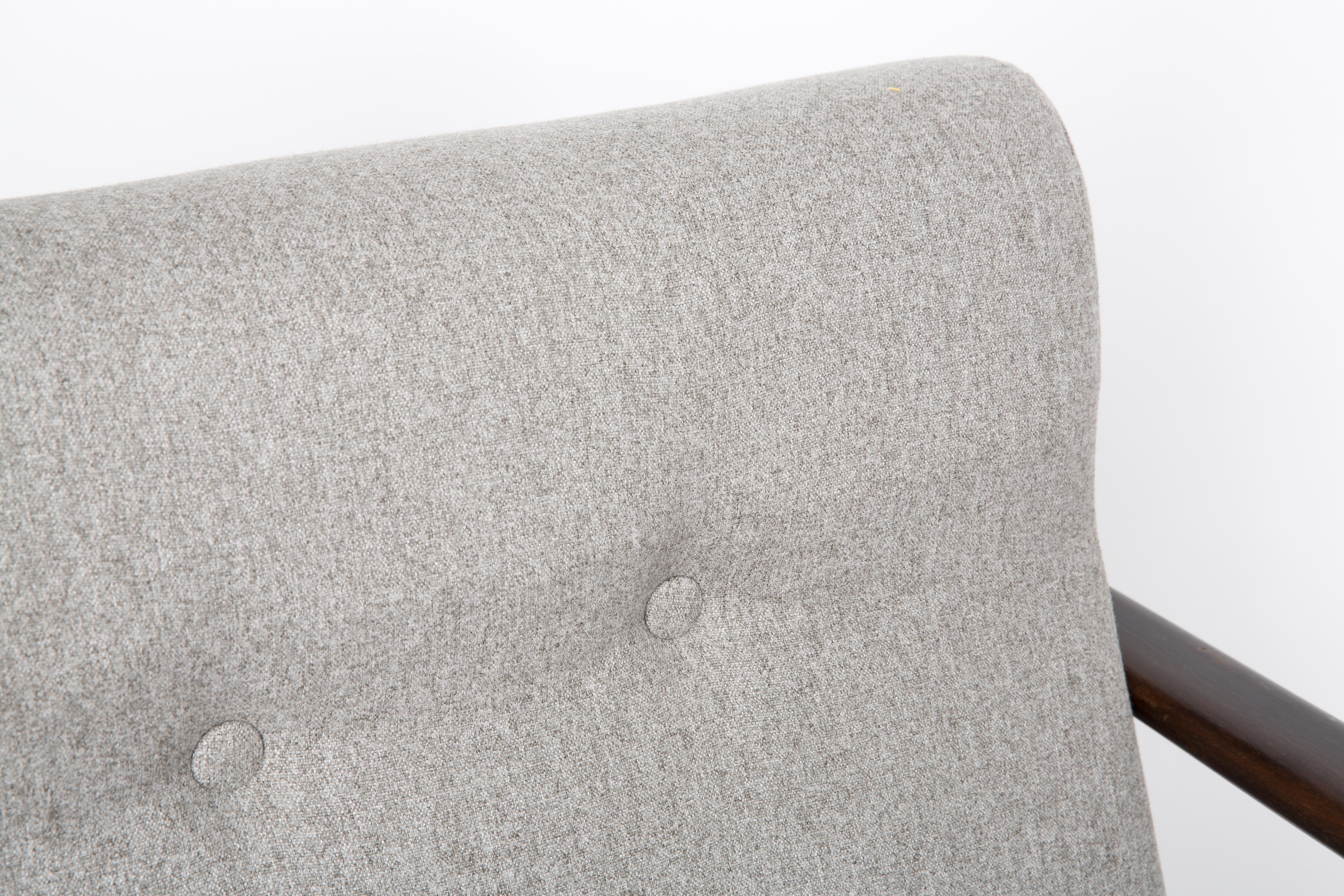 Ensemble de deux fauteuils en laine beige du milieu du siècle dernier, par Edmund Homa, Europe, années 1960 Excellent état - En vente à 05-080 Hornowek, PL