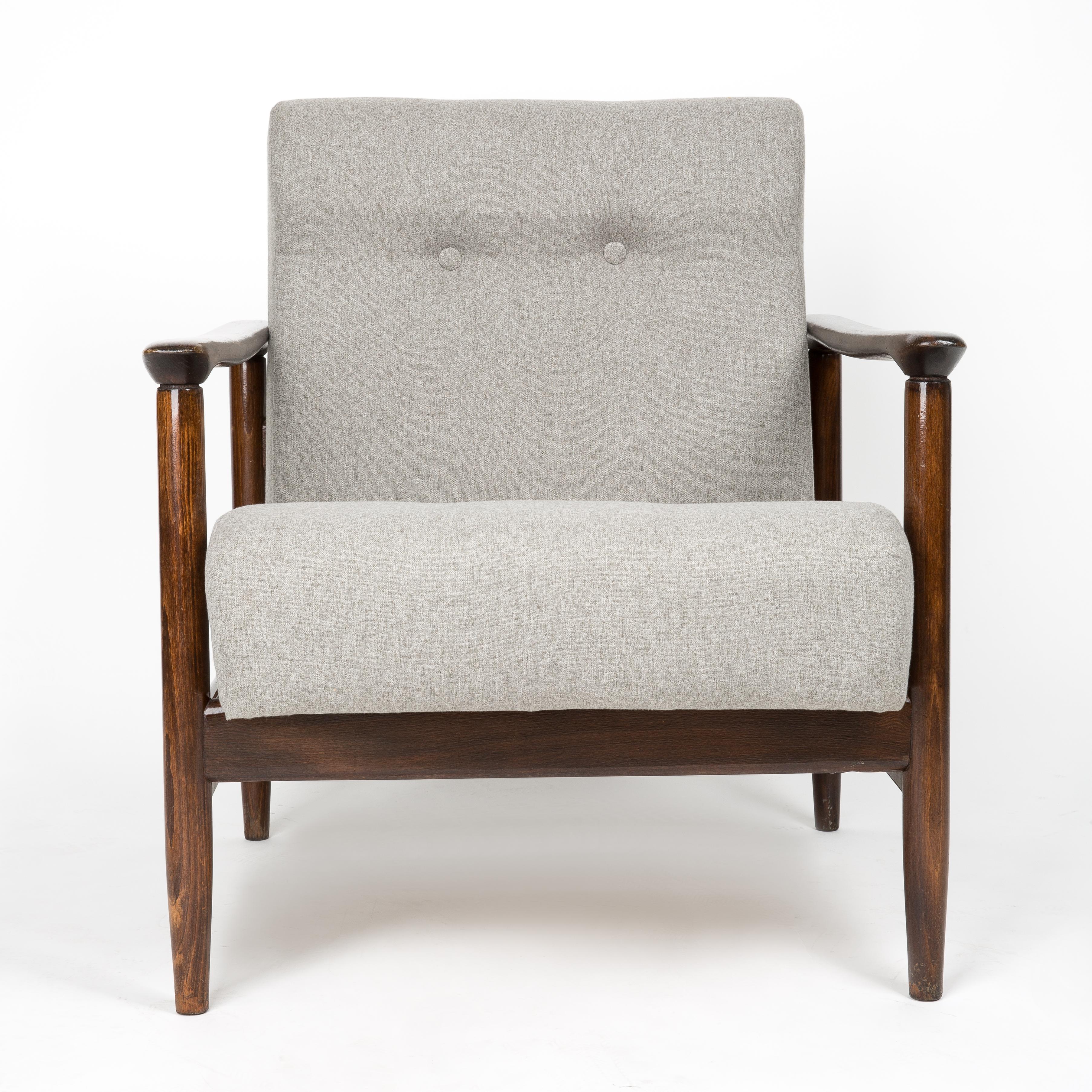 Textile Set of Two Mid Century Beige Wool Armchairs, by Edmund Homa, Europe, 1960s For Sale