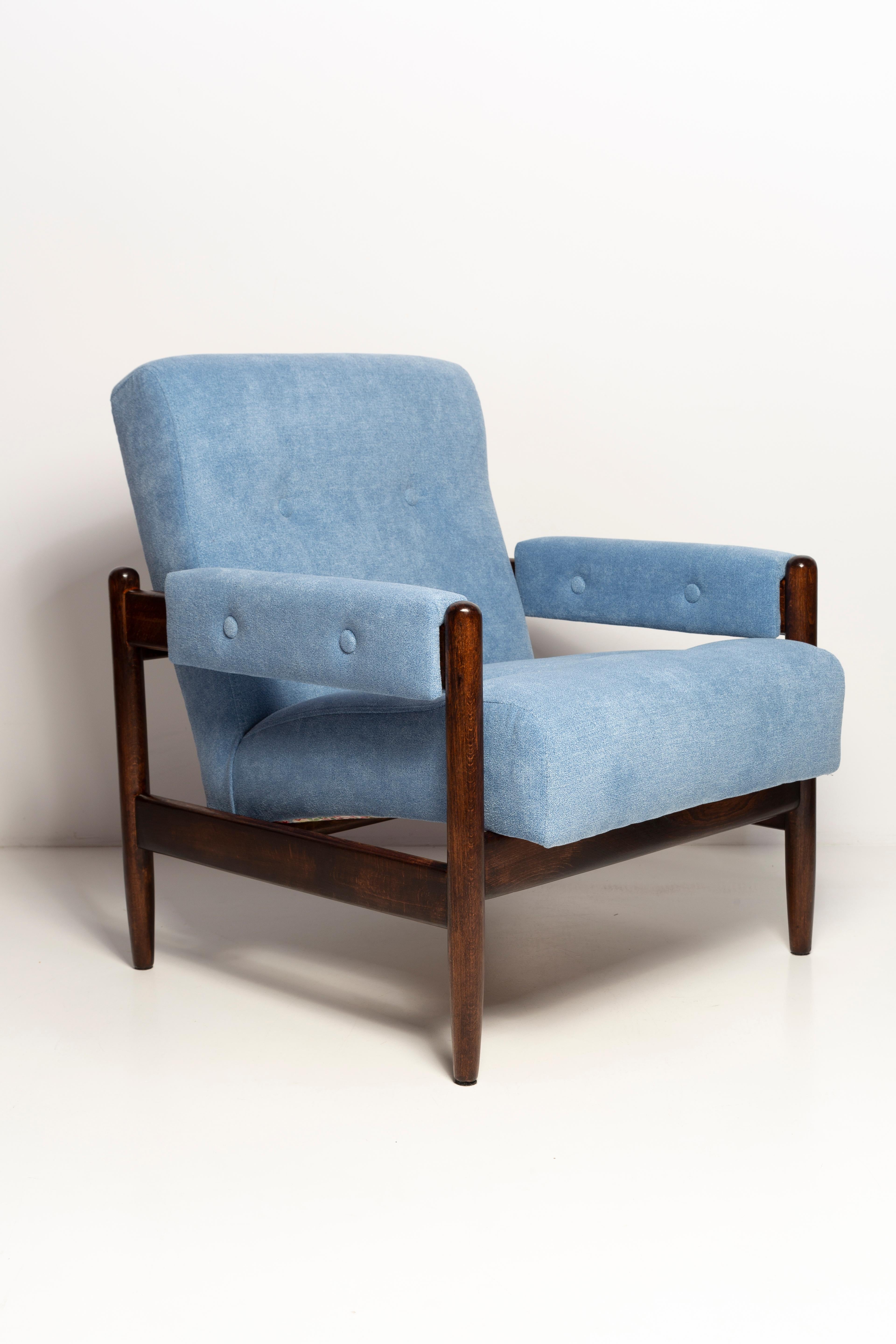 Mid-Century Modern Set of Two Mid Century Blue Velvet Vintage Armchairs, Walnut Wood, Europe, 1960s For Sale