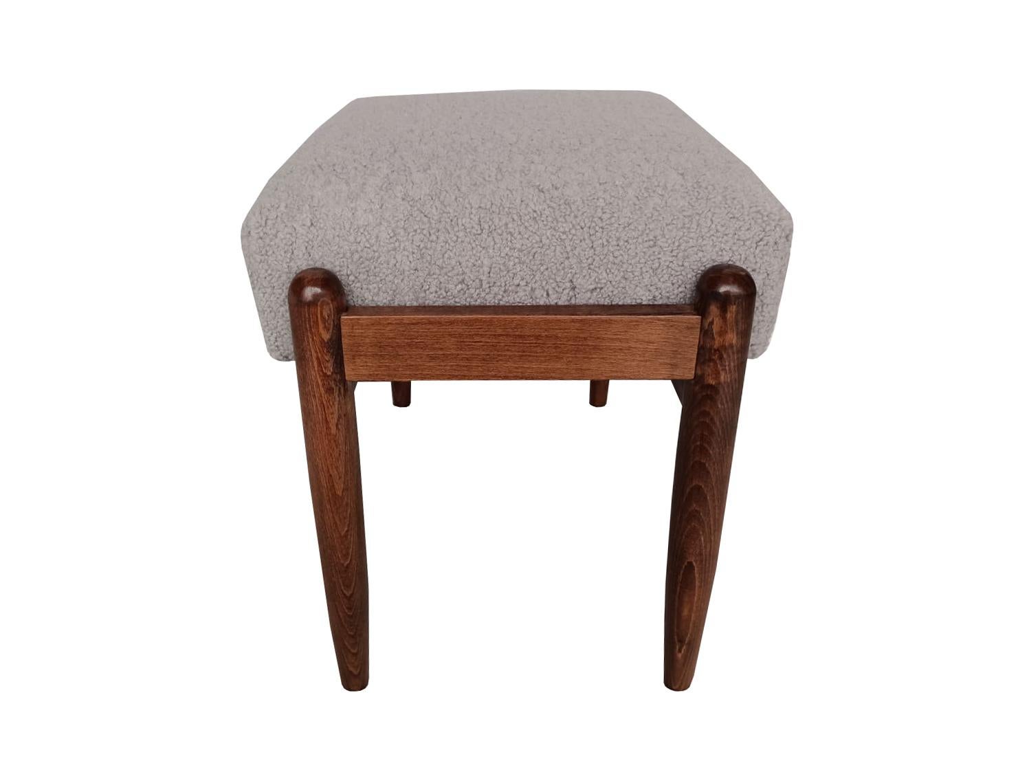 Mid-Century Modern Set of Two Mid Century Camel Boucle Vintage Stools, Edmund Homa, Europe, 1960s For Sale