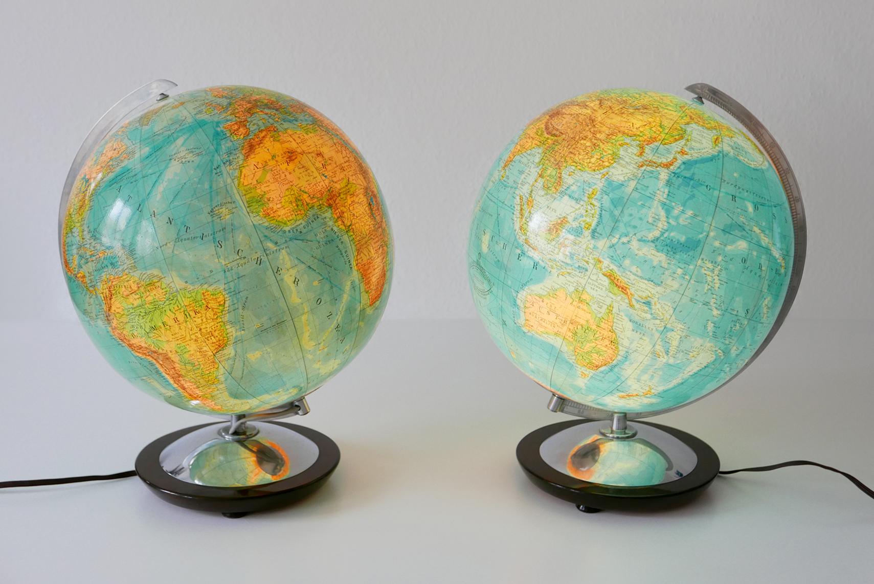 Set of Two Midcentury Columbus Duo Earth Globes or Side Table Lamps, 1960s 2