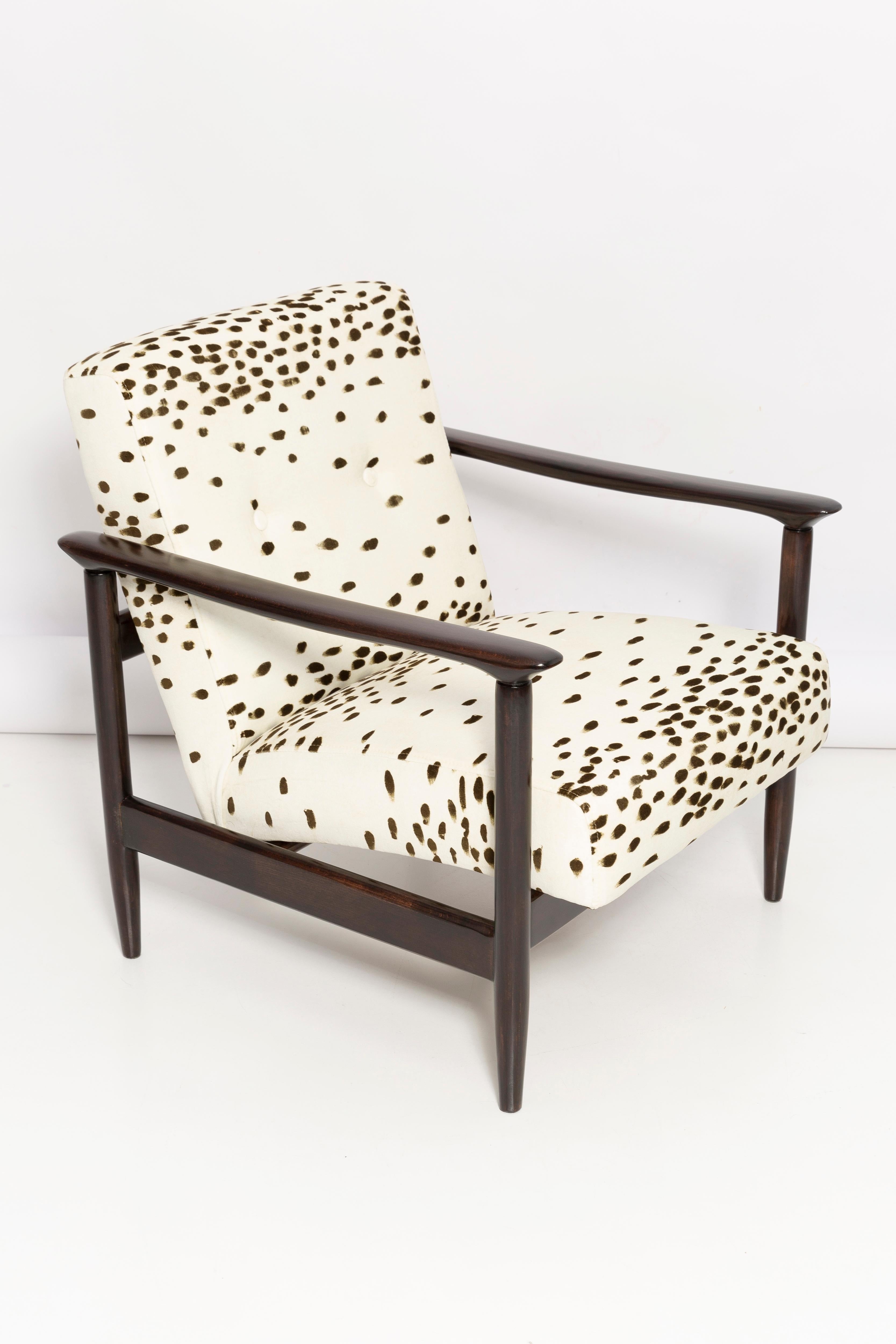 Textile Set of Two Mid Century Dalmatian Velvet Armchairs, by Edmund Homa, Europe, 1960s For Sale