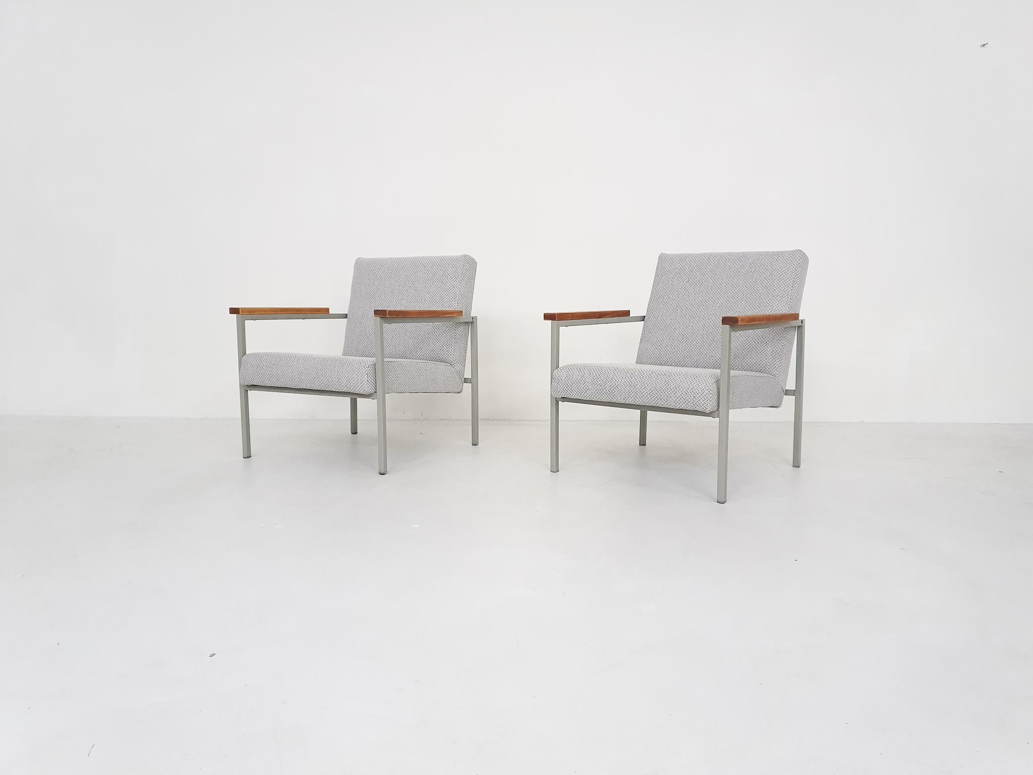 Mid-20th Century Set of Two Midcentury Dutch Design Lounge Chairs, 1960s For Sale