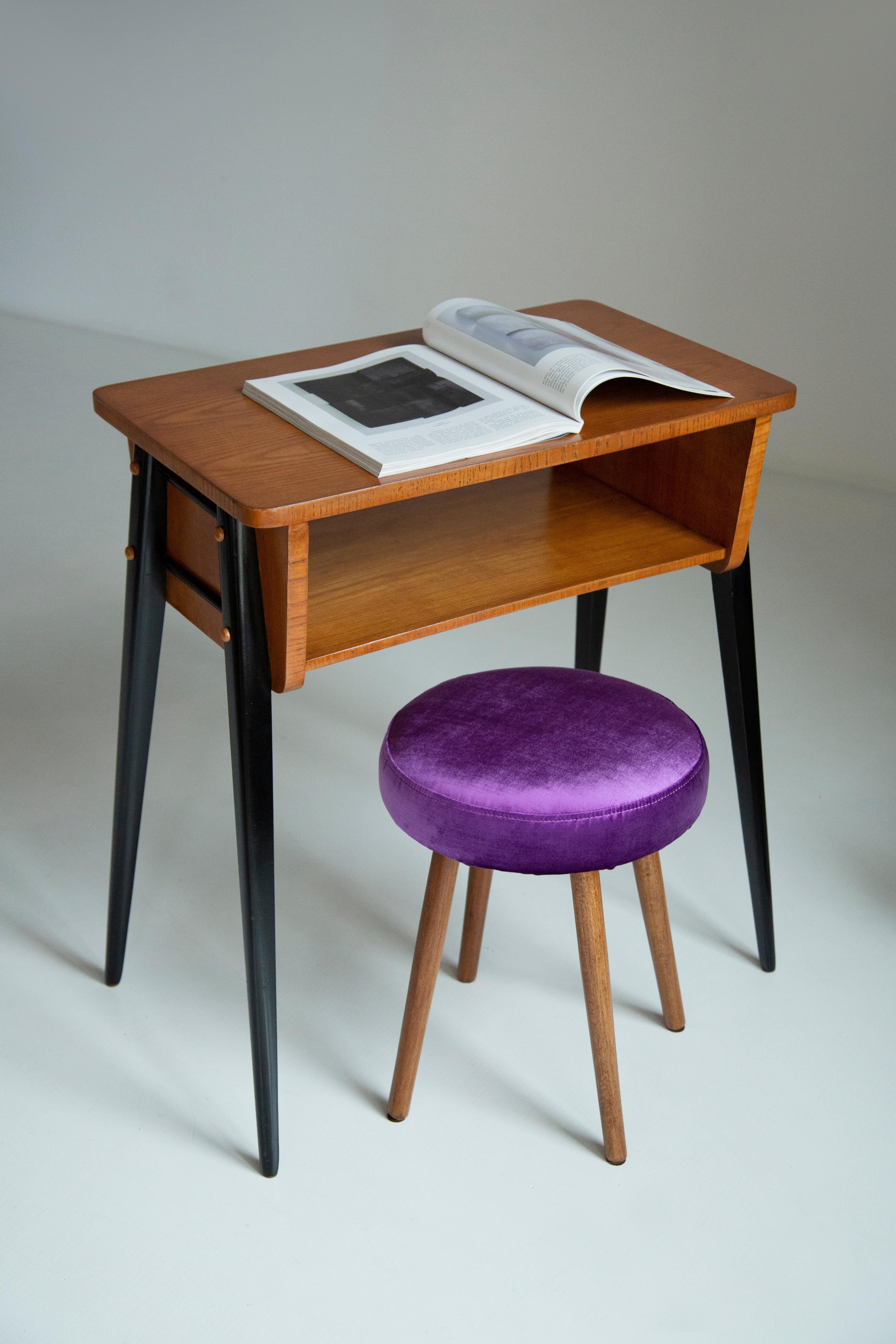 Mid-Century Modern Set of Two Mid-Century Glossy Purple Velvet Stools, Europe, 1960s For Sale